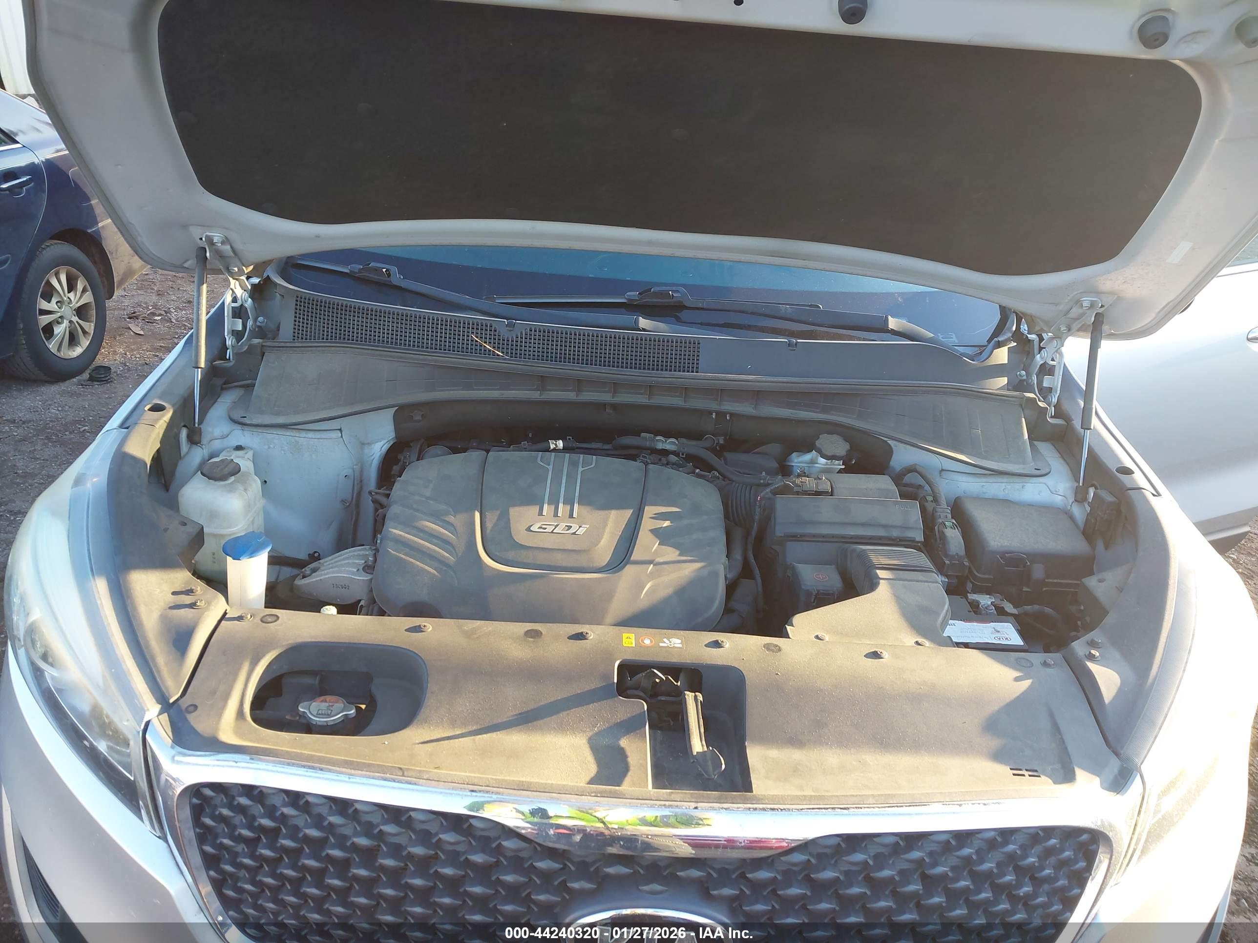 KIA SORENTO image 10
