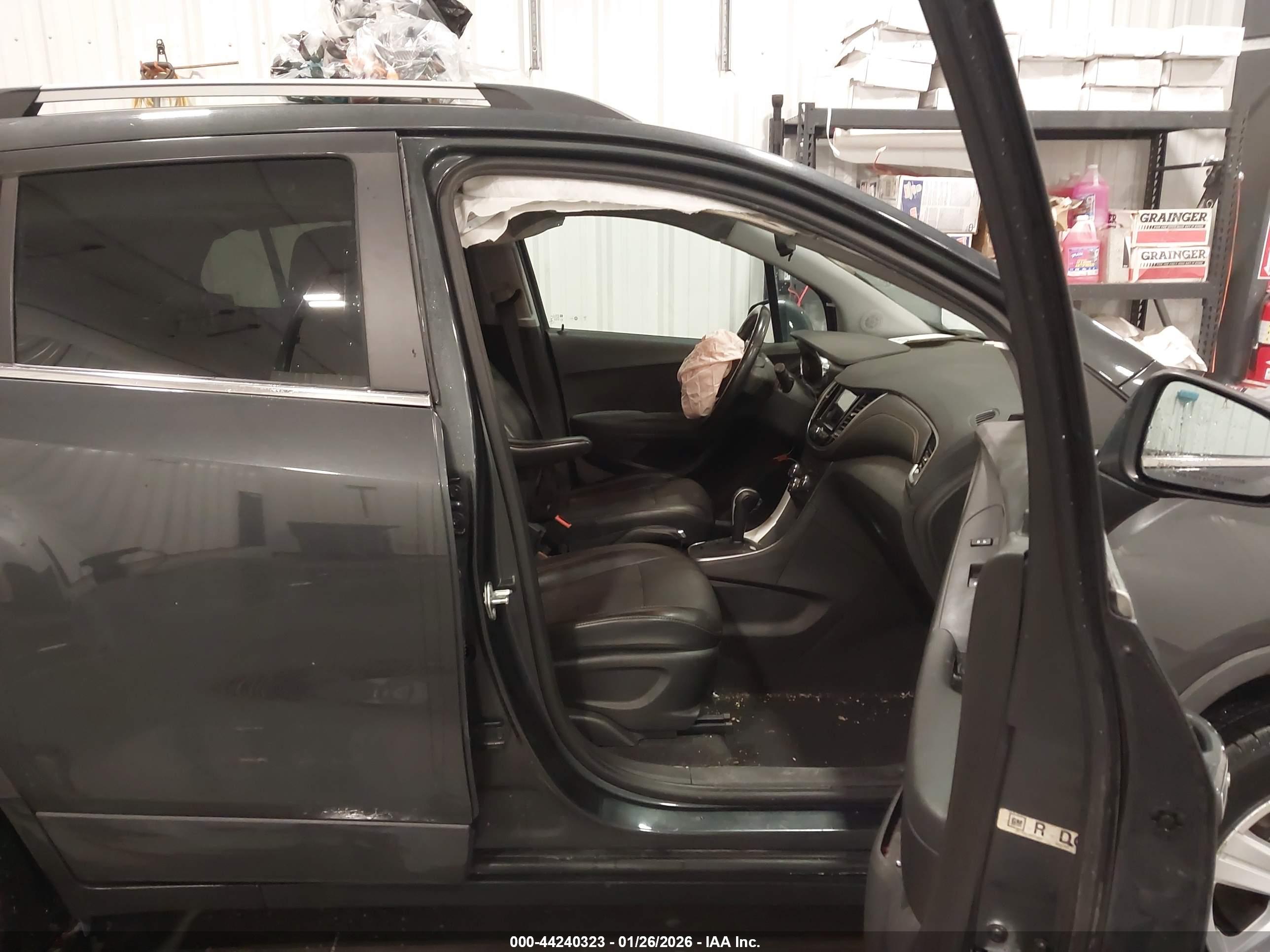 CHEVROLET TRAX image 5