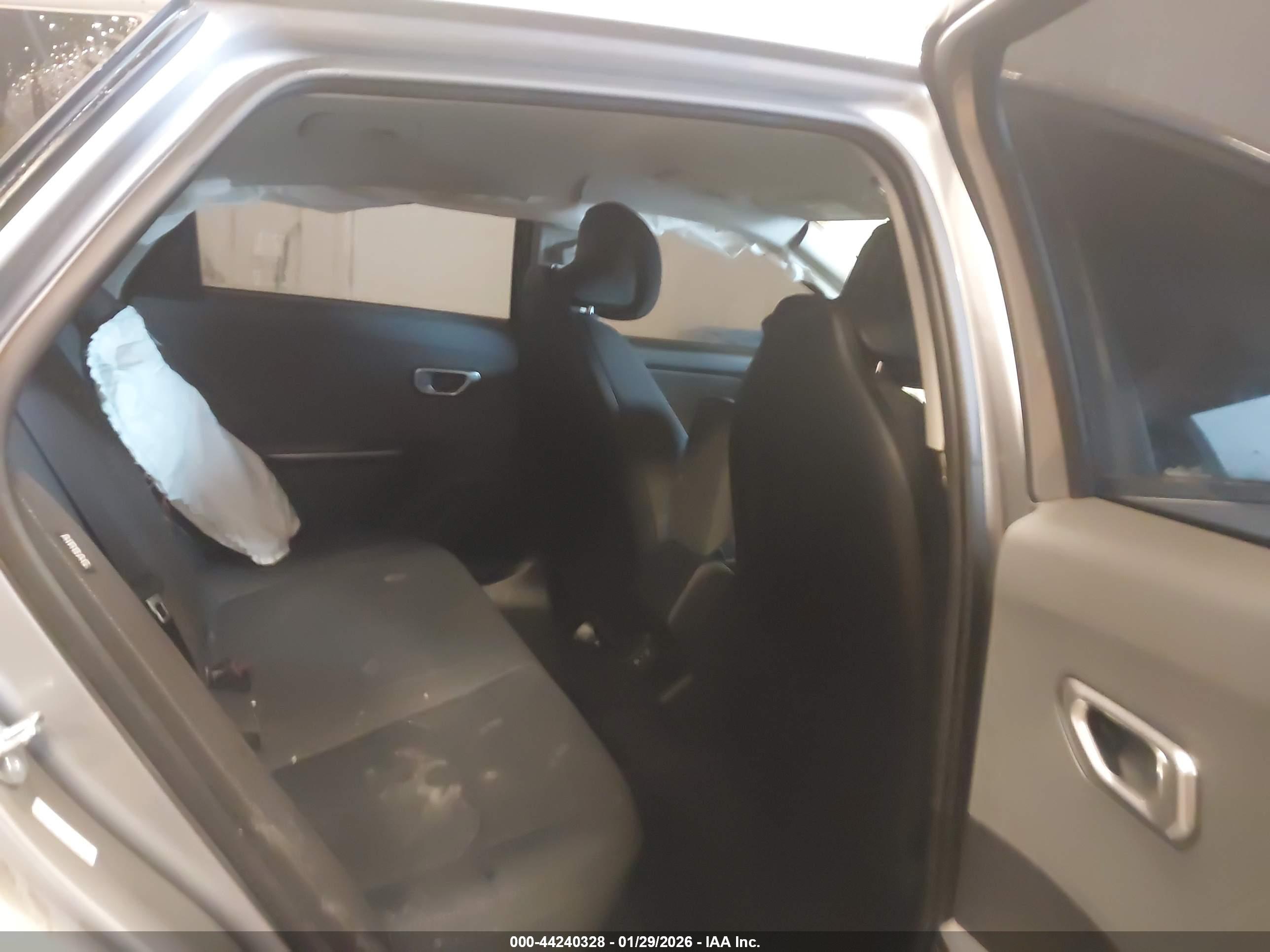 KIA K4 image 8