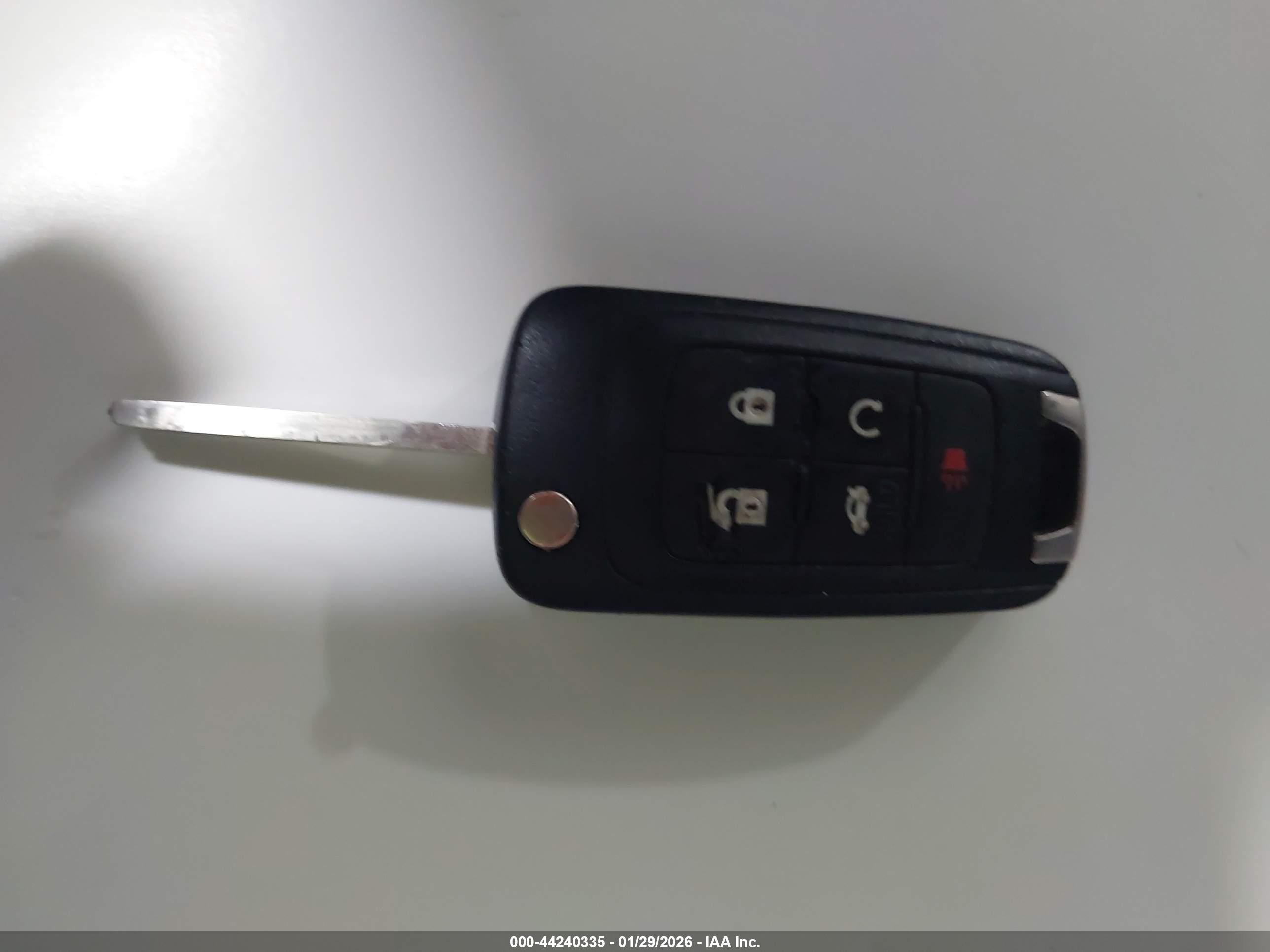 CHEVROLET EQUINOX image 11