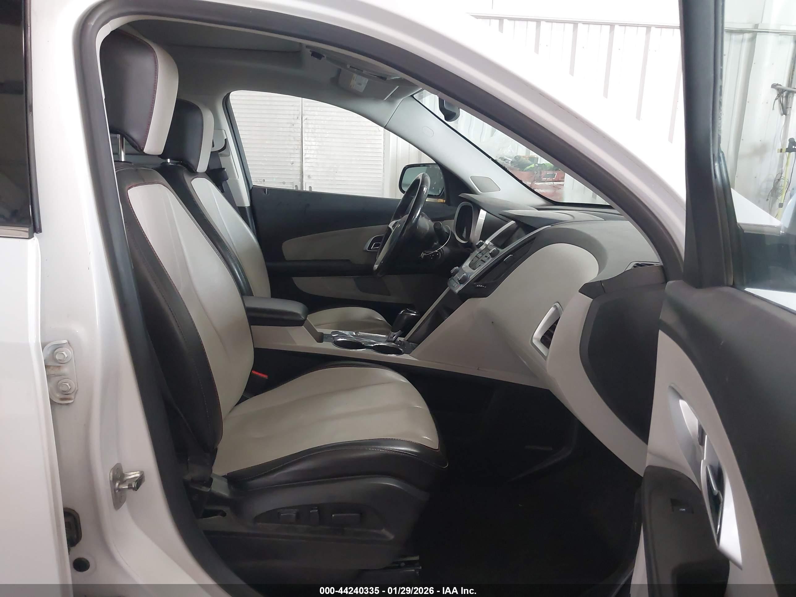 CHEVROLET EQUINOX image 5