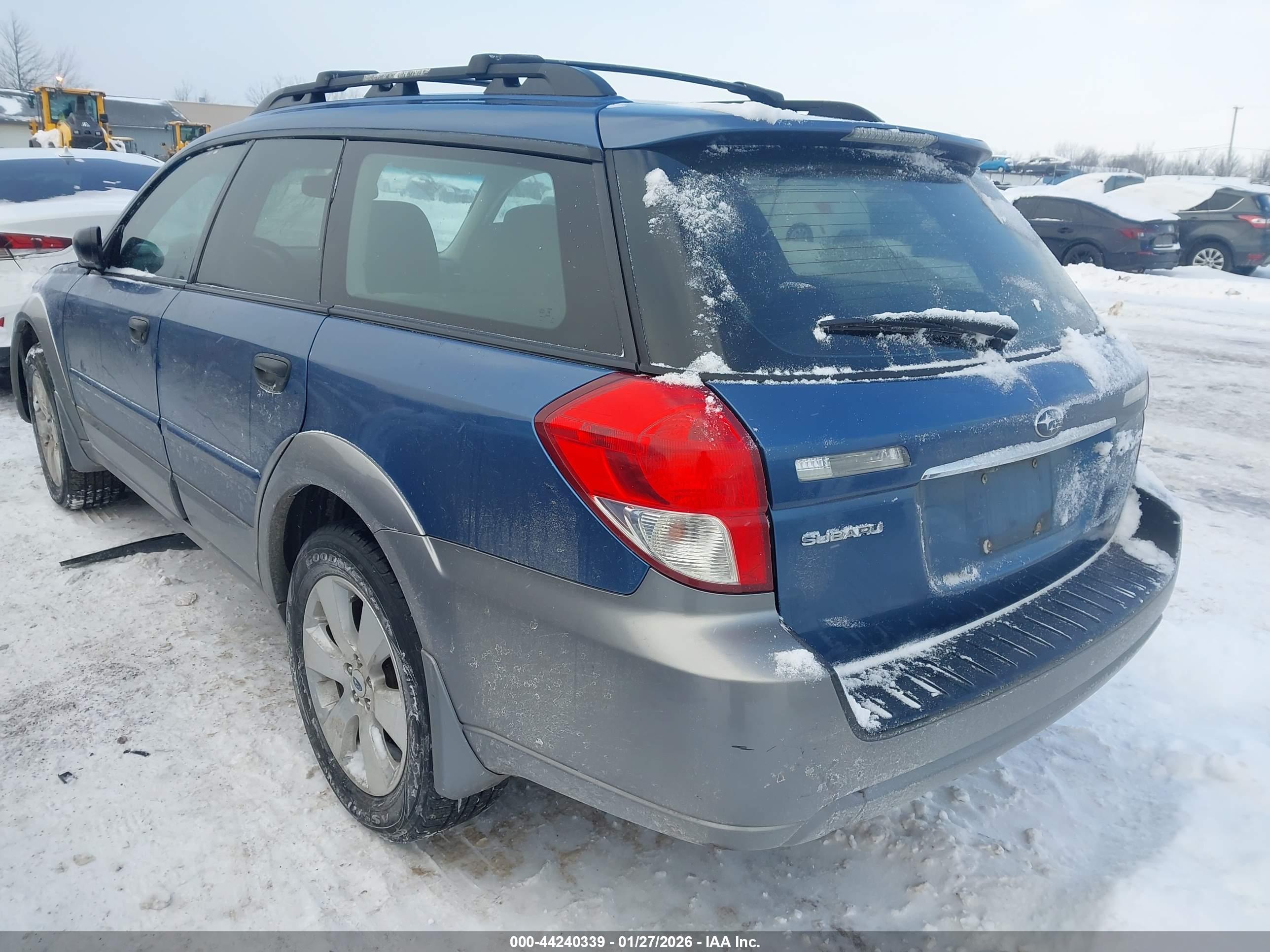 SUBARU OUTBACK image 3