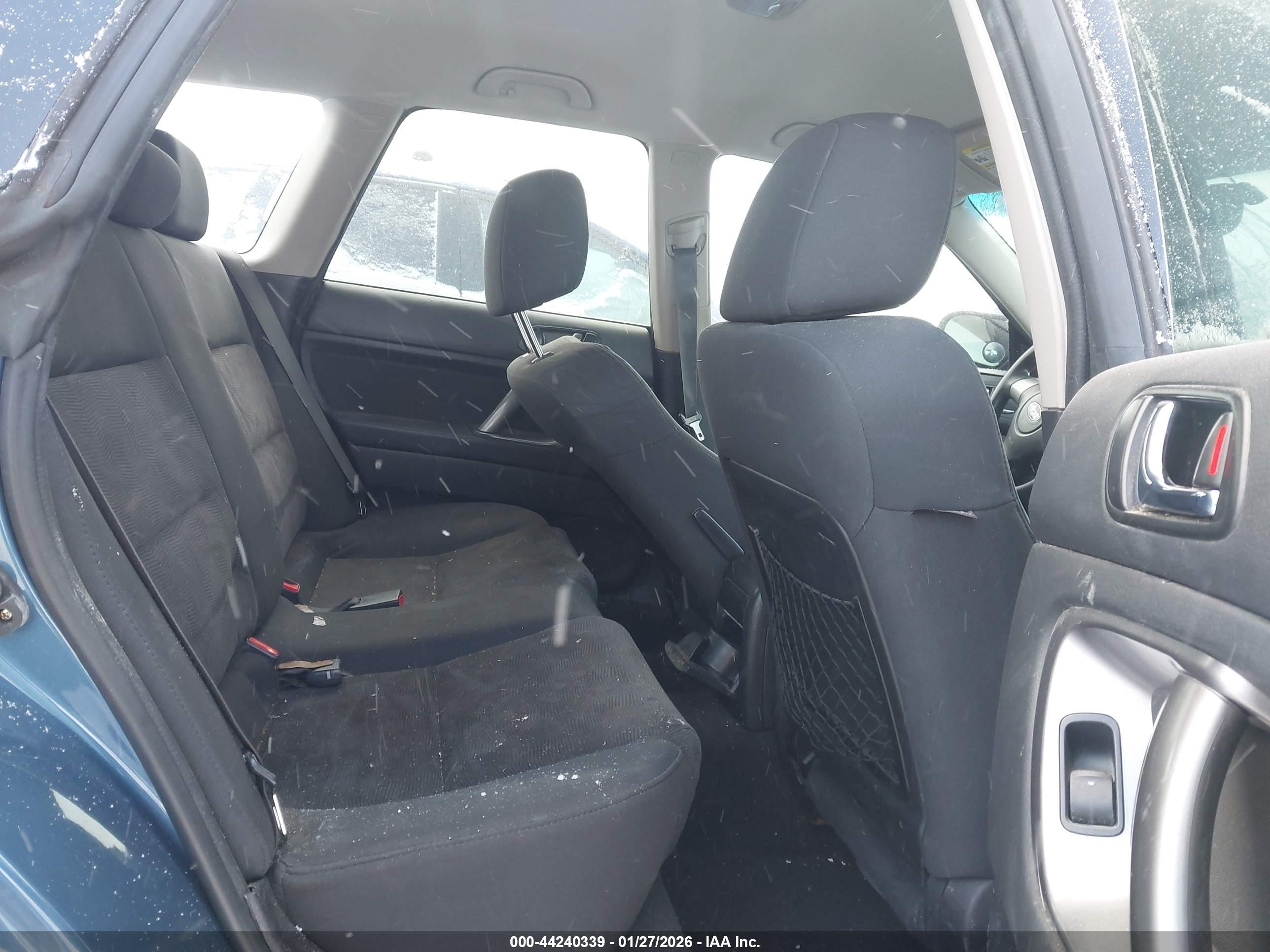 SUBARU OUTBACK image 8