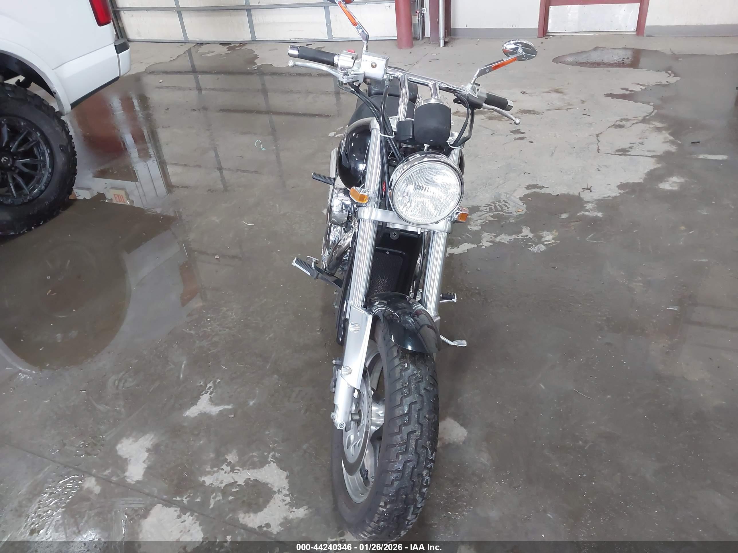 SUZUKI VZ800 image 5