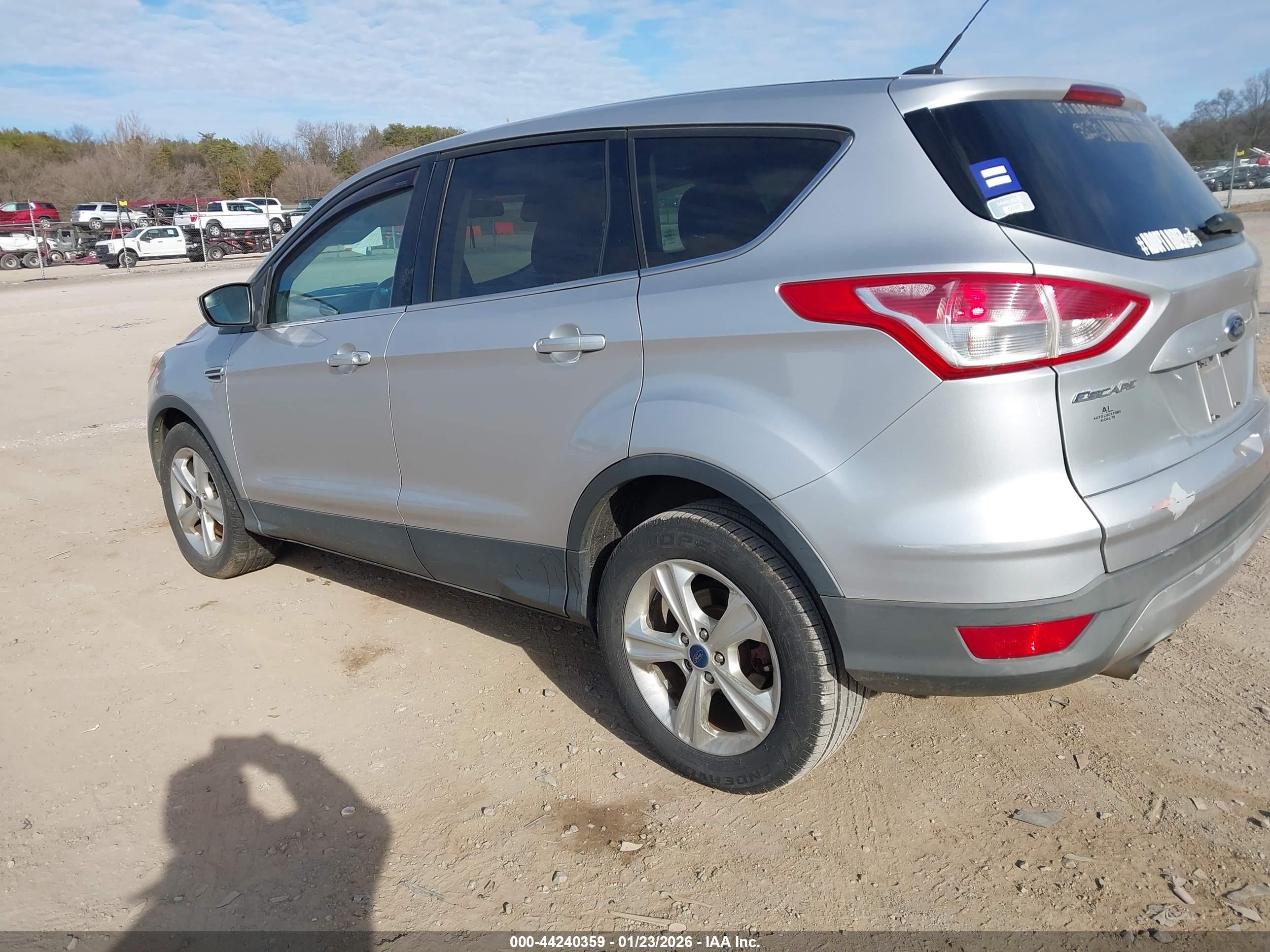 FORD ESCAPE image 3
