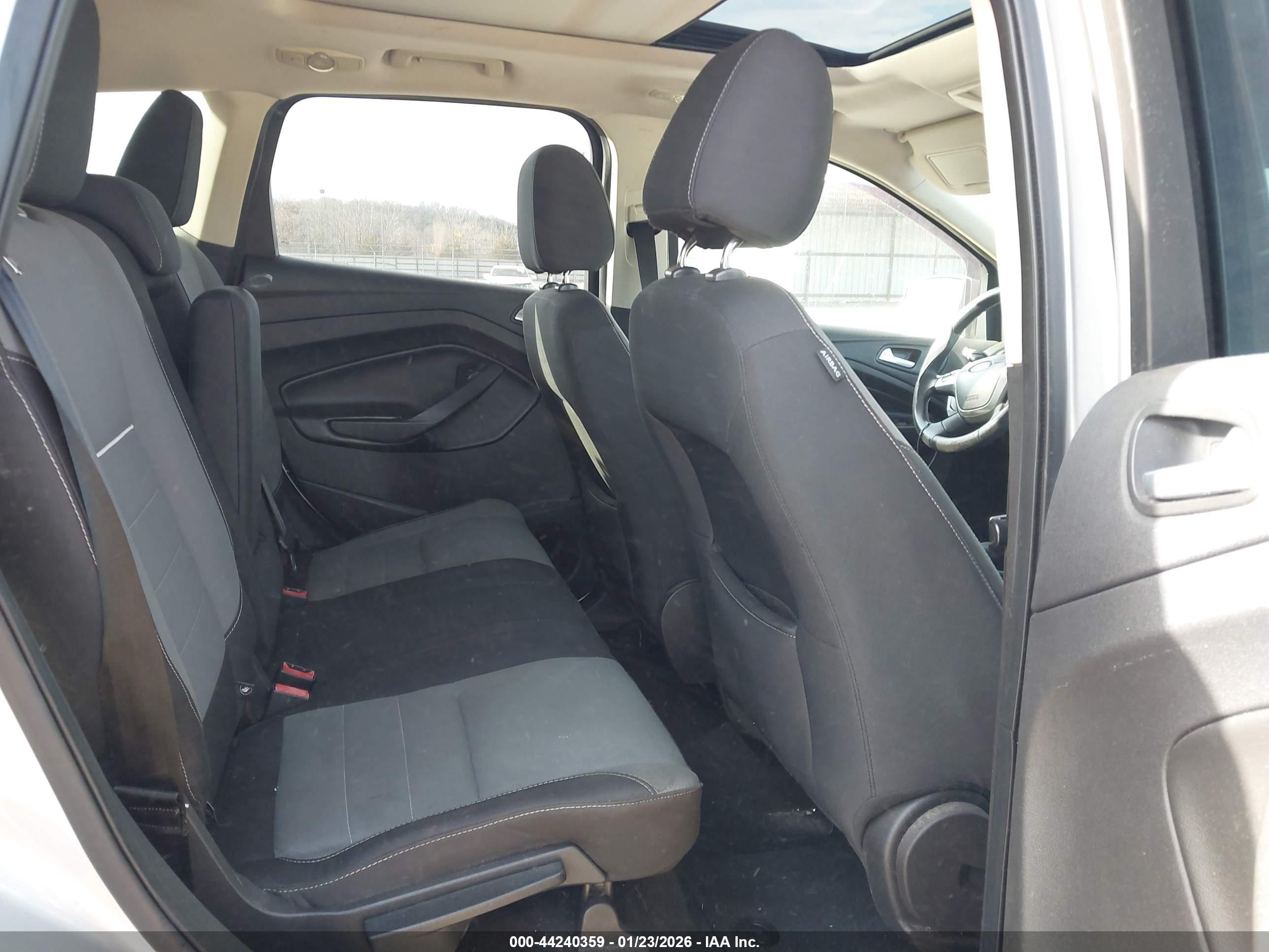 FORD ESCAPE image 8