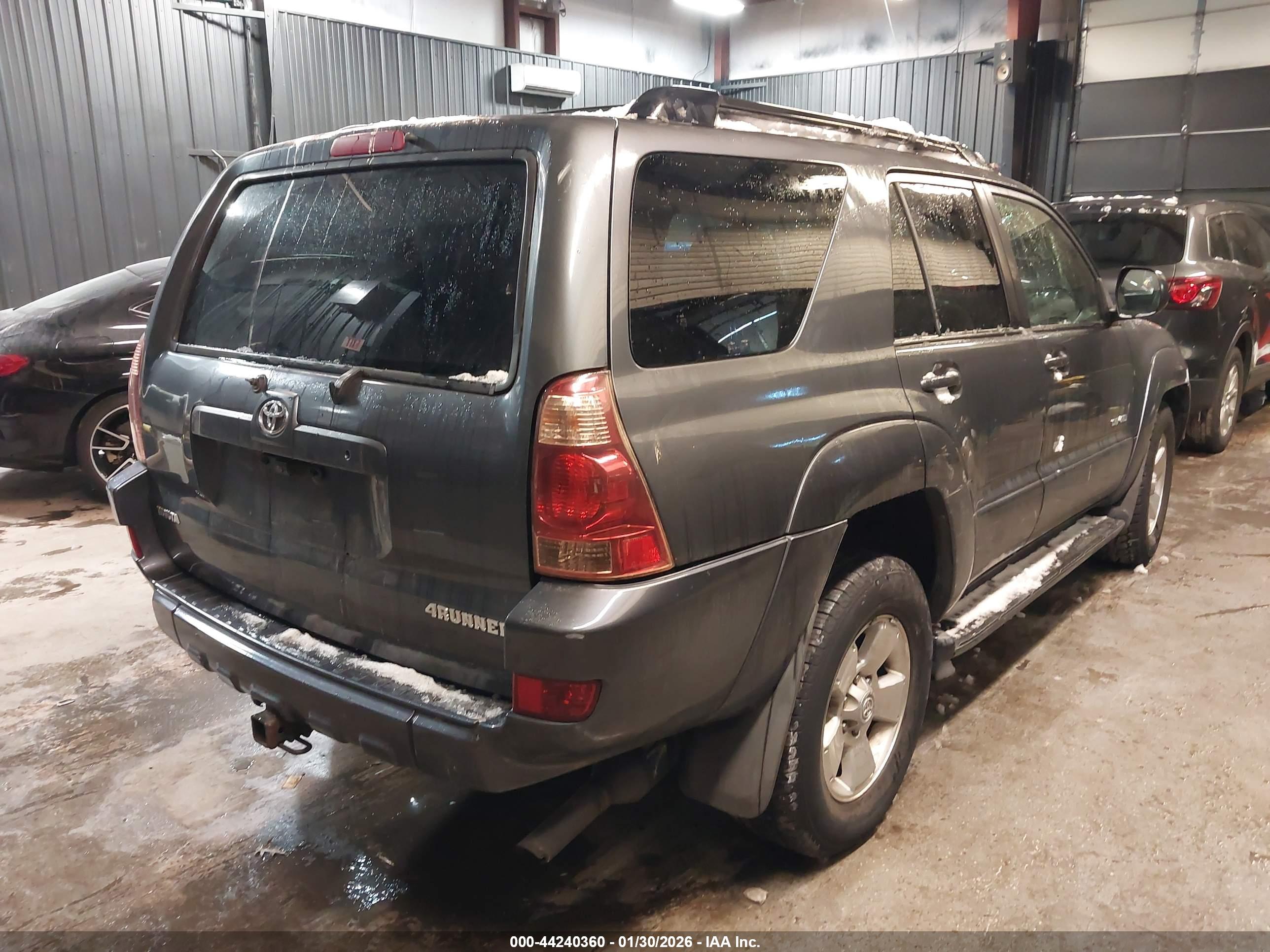 TOYOTA 4RUNNER image 4