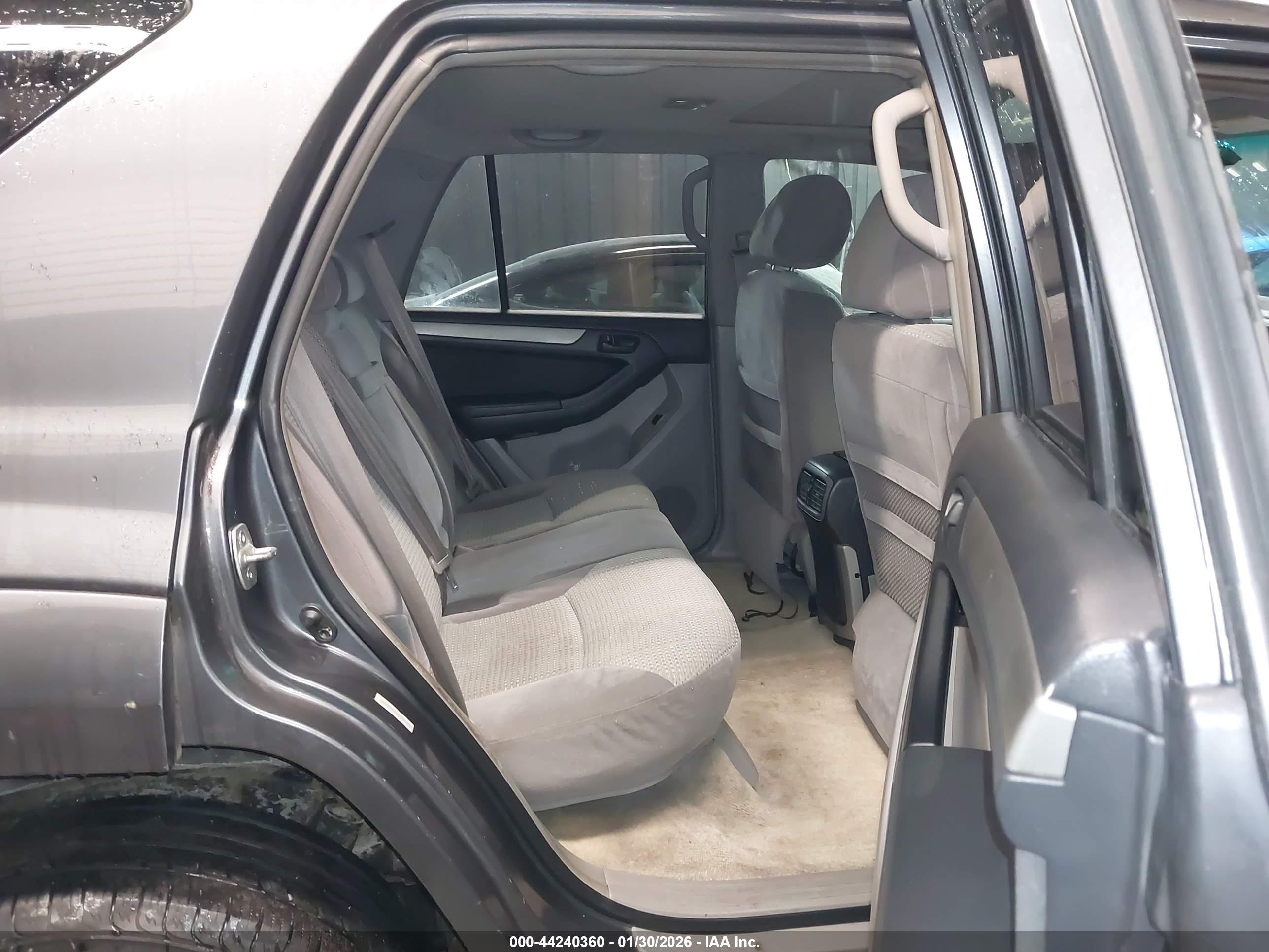 TOYOTA 4RUNNER image 8
