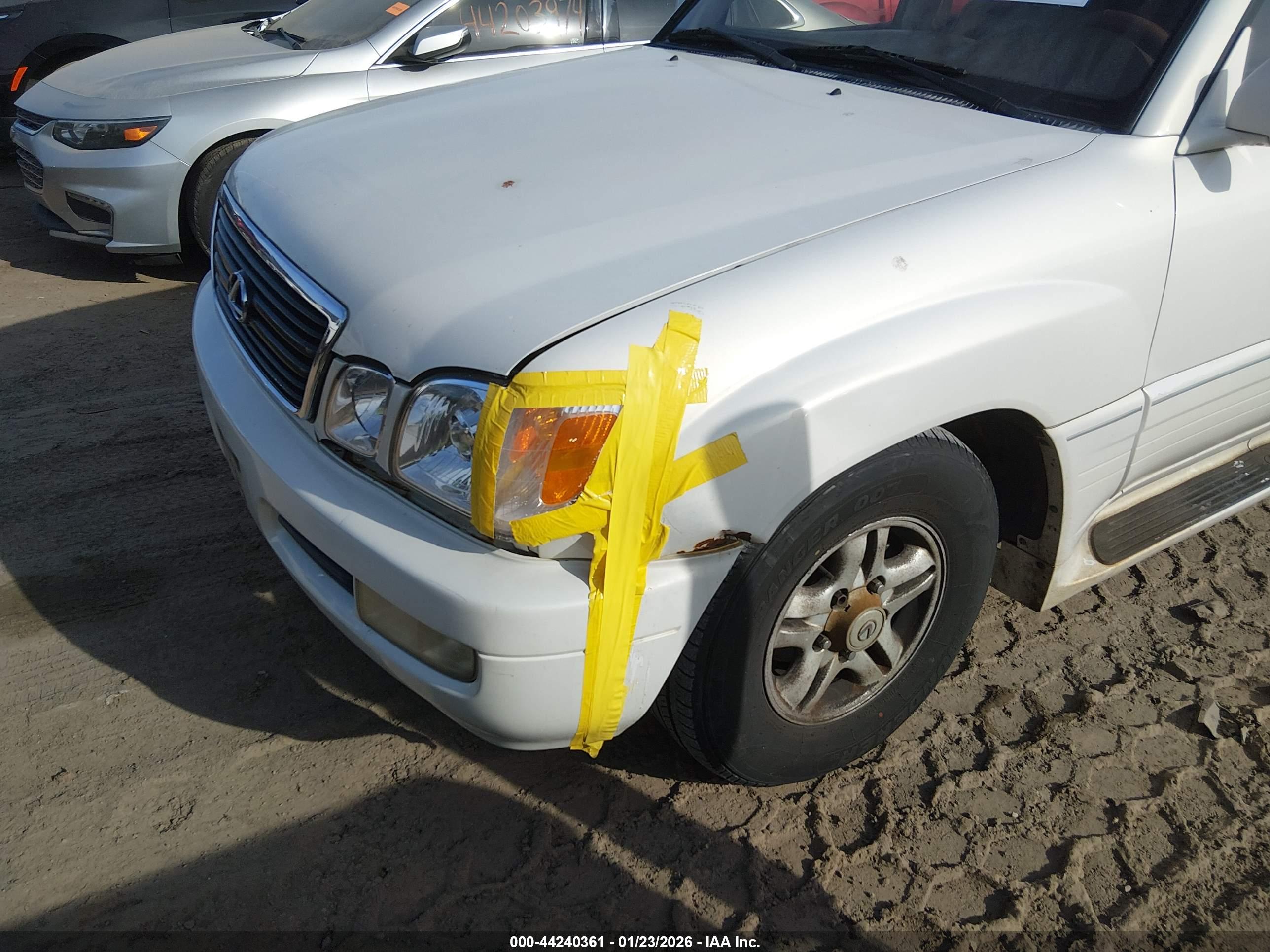 LEXUS LX image 6