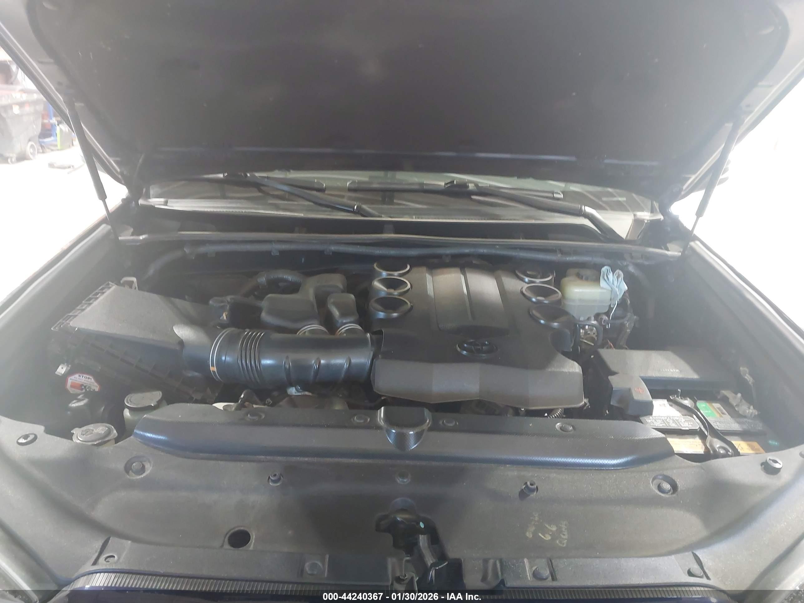 TOYOTA 4RUNNER image 10