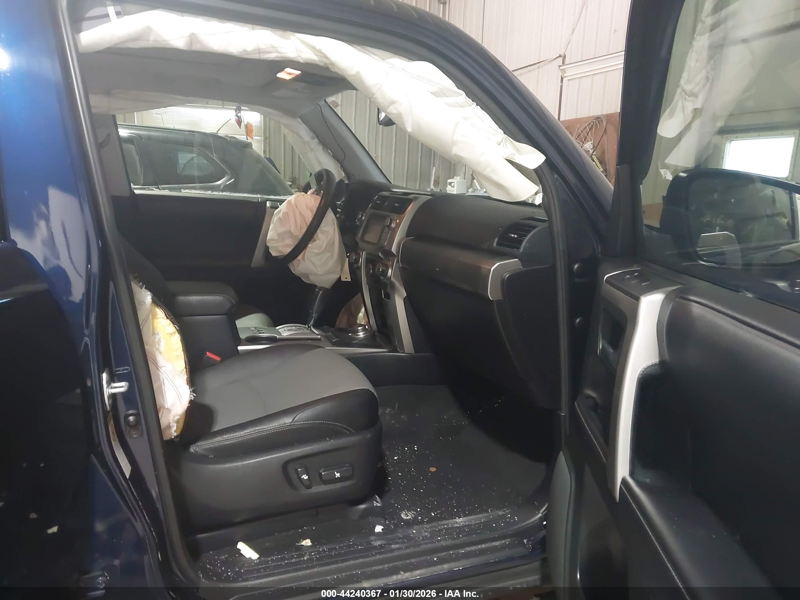 TOYOTA 4RUNNER image 5