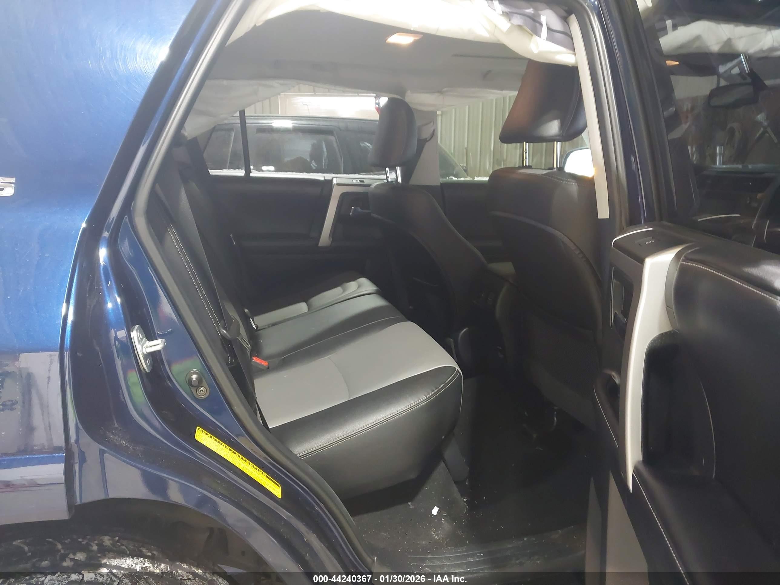 TOYOTA 4RUNNER image 8
