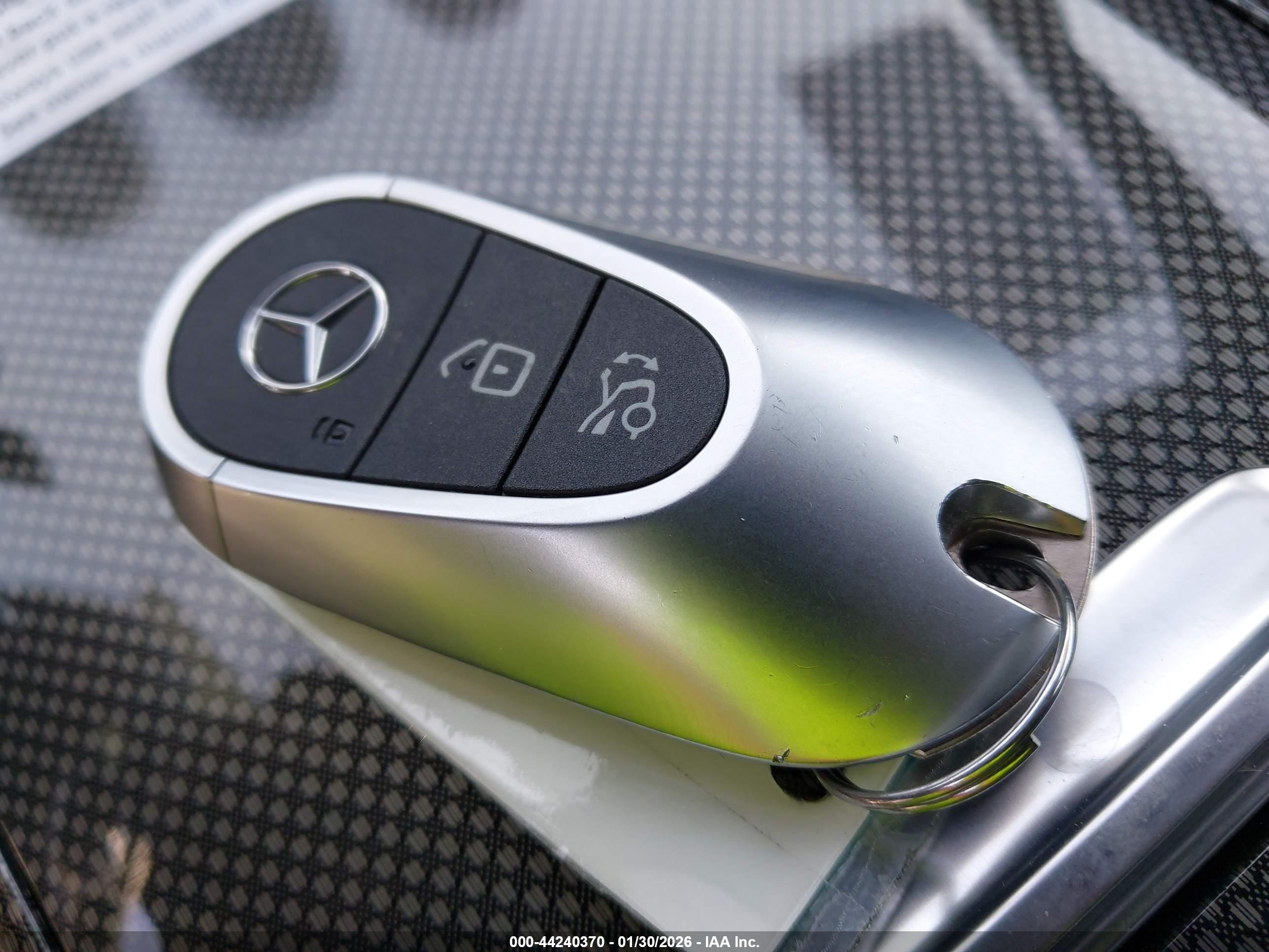 MERCEDES-BENZ C image 11