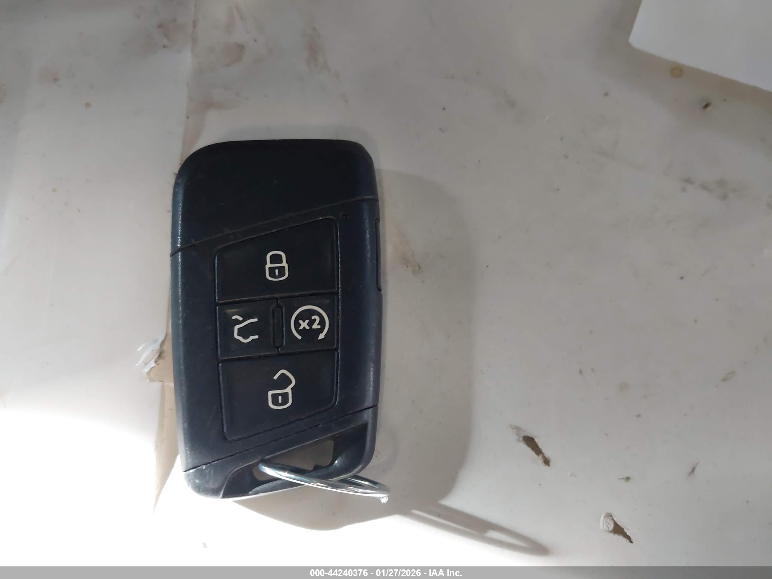 VOLKSWAGEN TIGUAN image 11