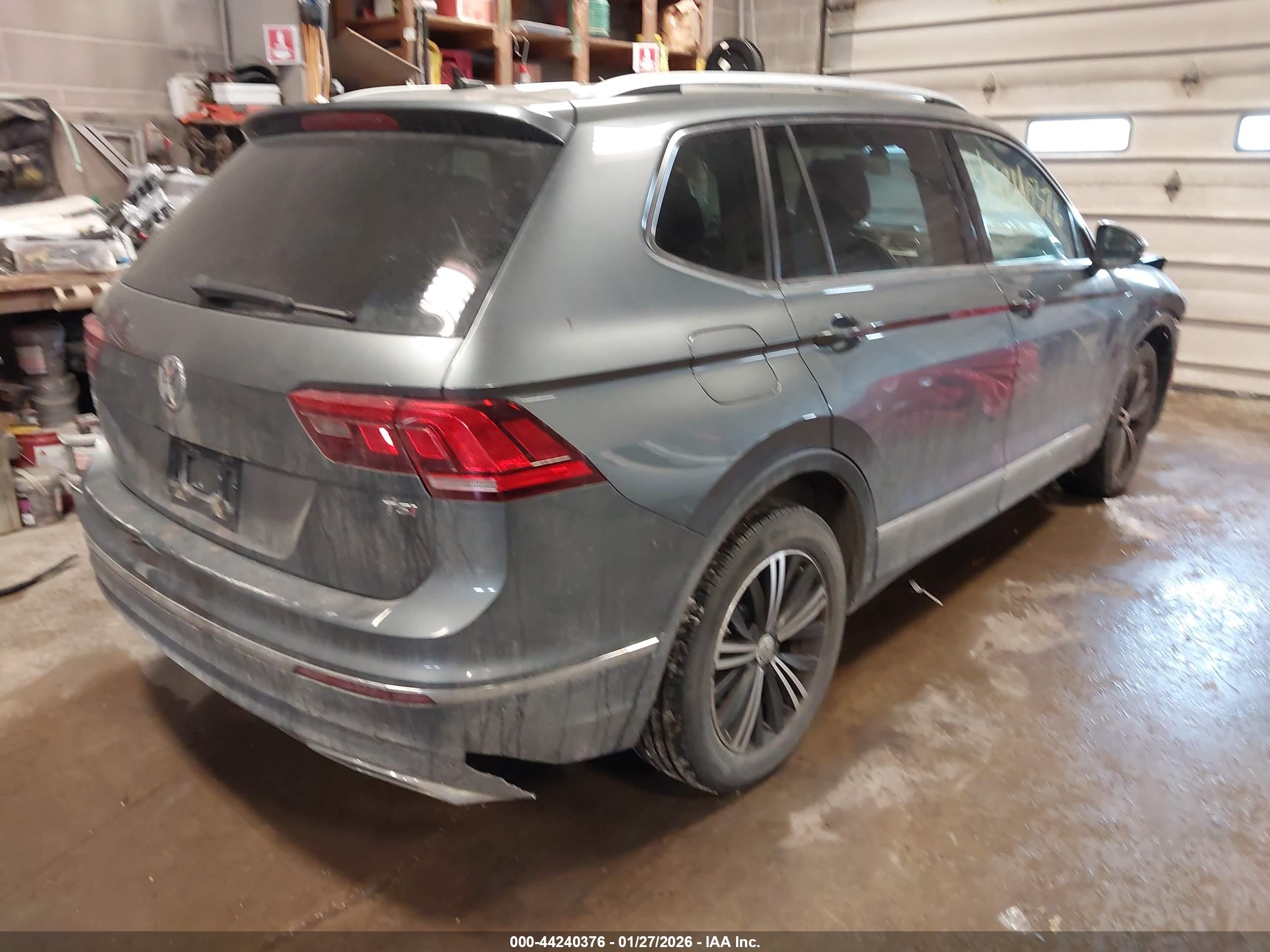 VOLKSWAGEN TIGUAN image 4