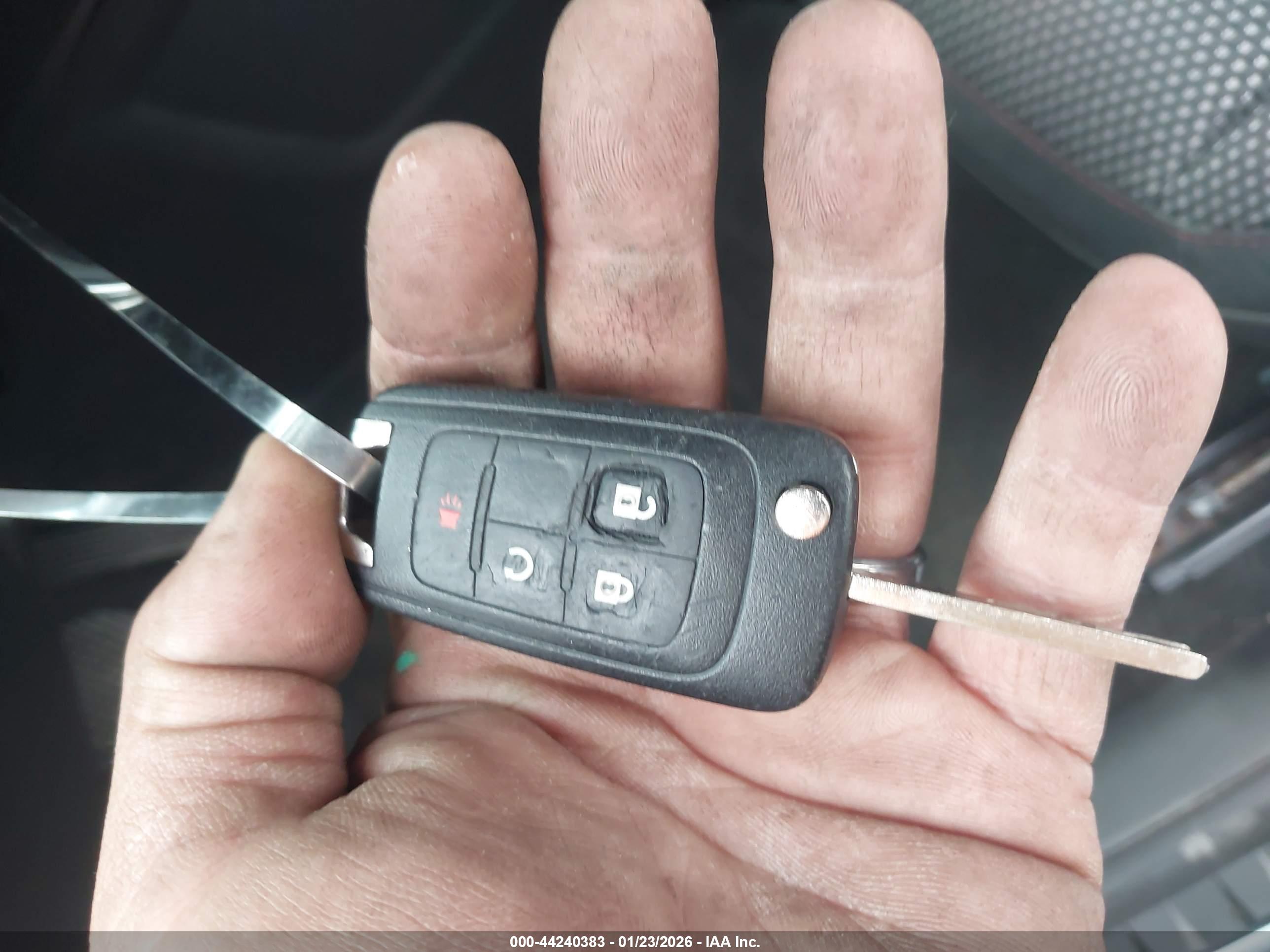 CHEVROLET EQUINOX image 11