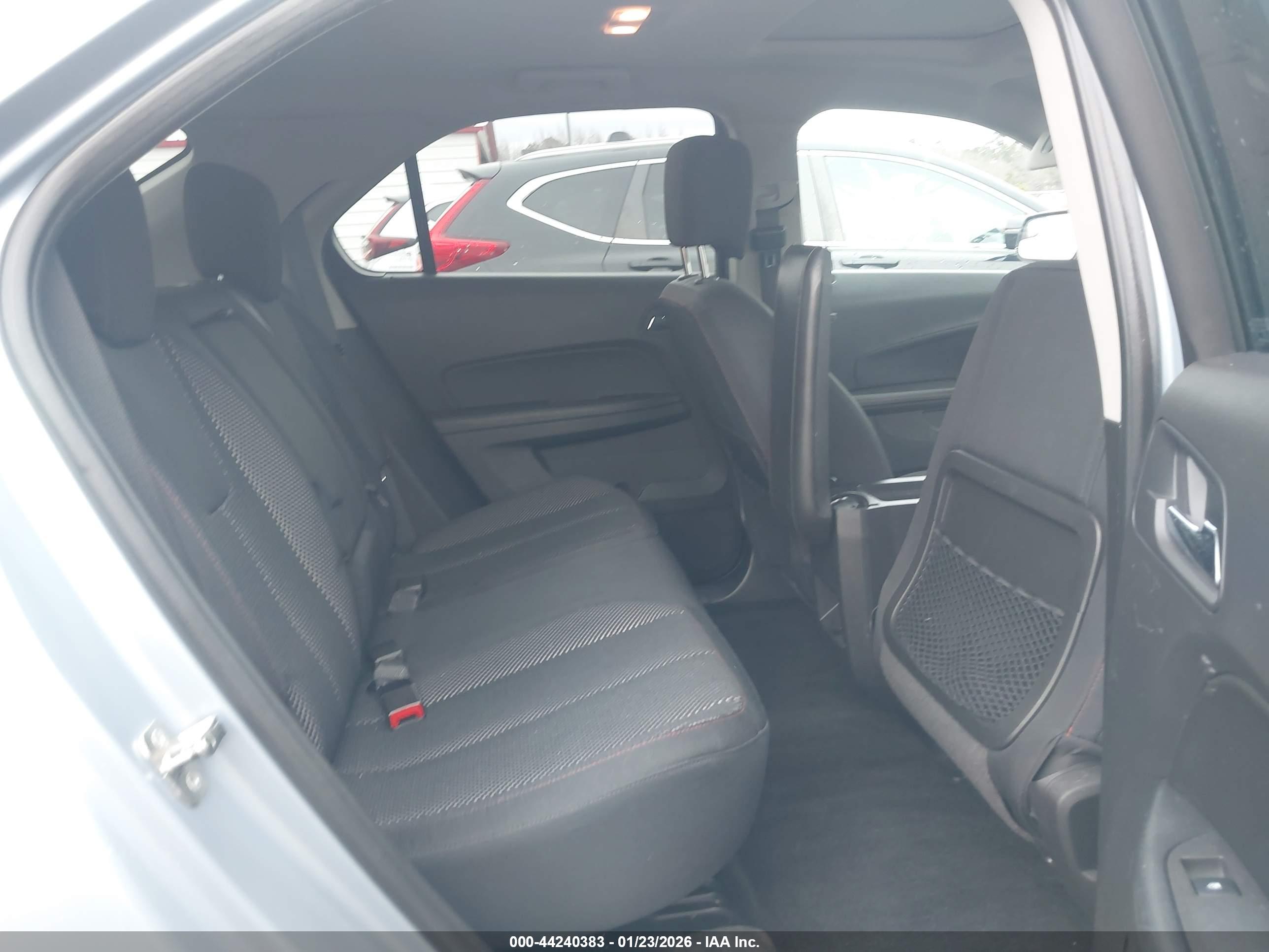 CHEVROLET EQUINOX image 8