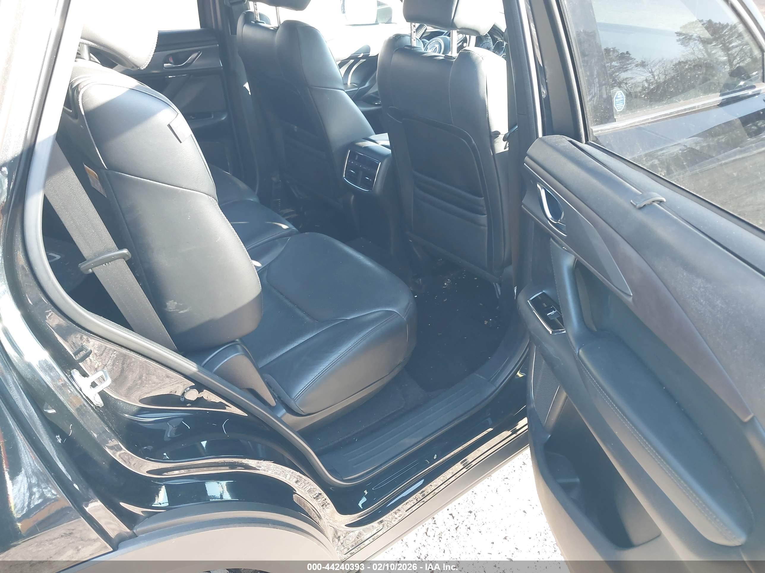 MAZDA CX-9 image 8