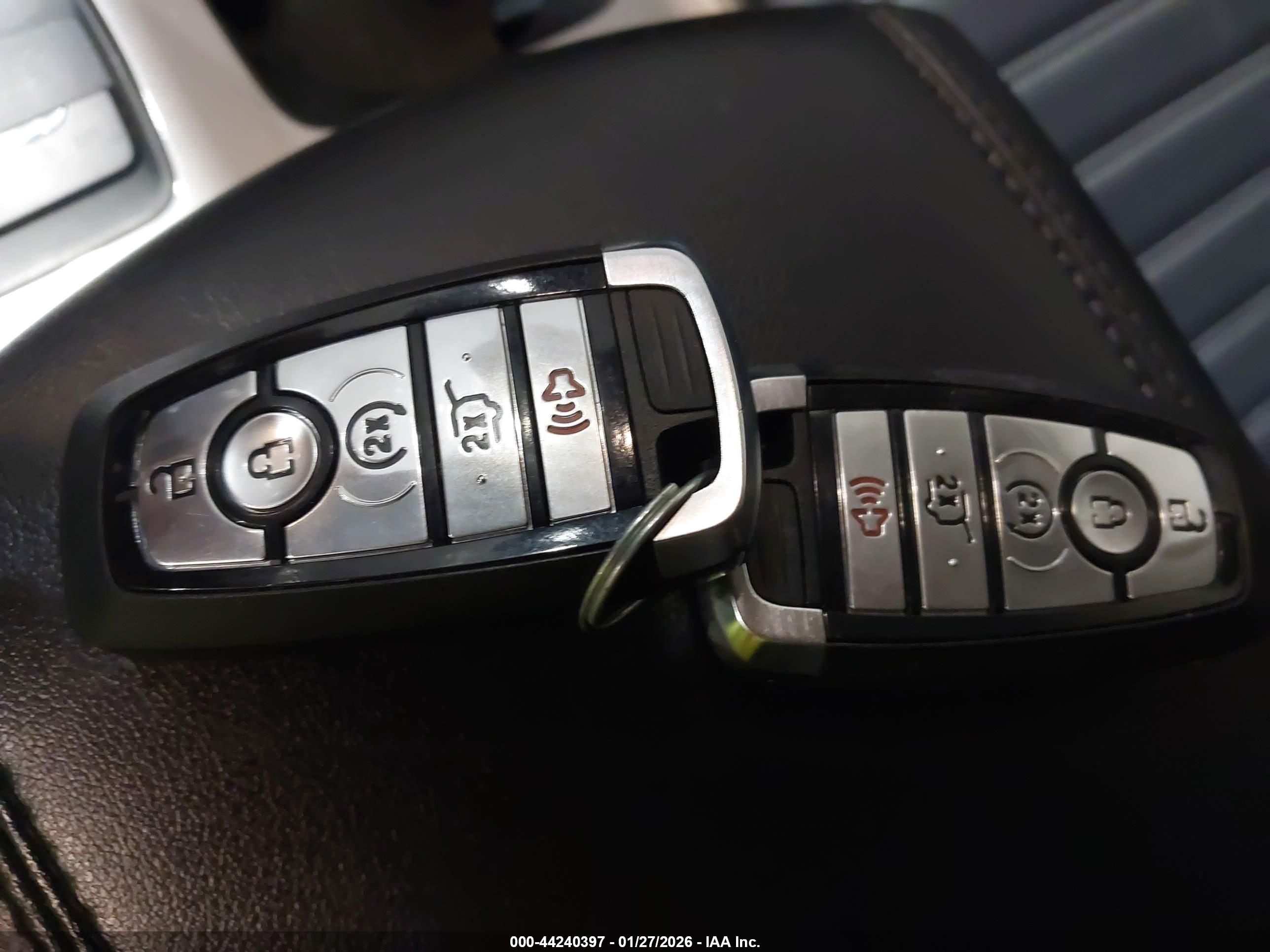 FORD EDGE image 11