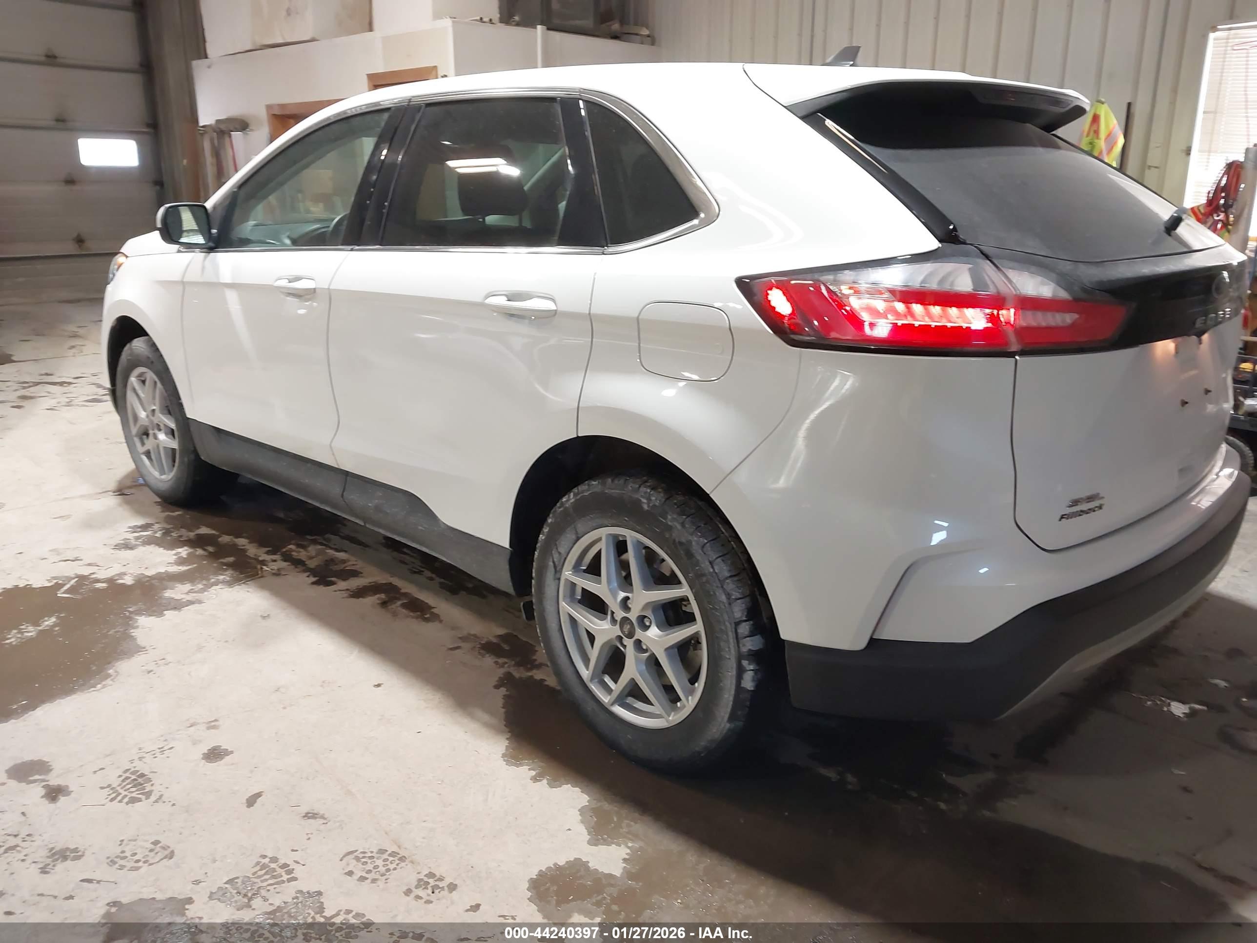 FORD EDGE image 3