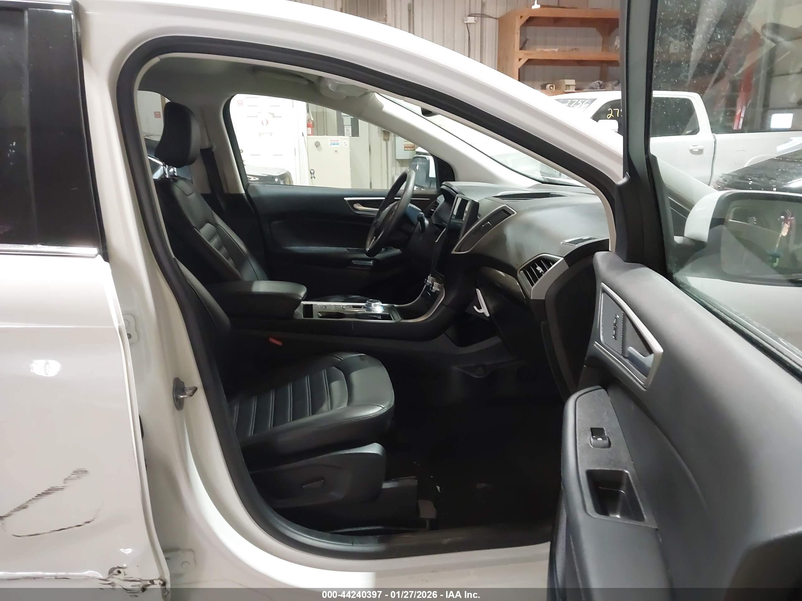 FORD EDGE image 5