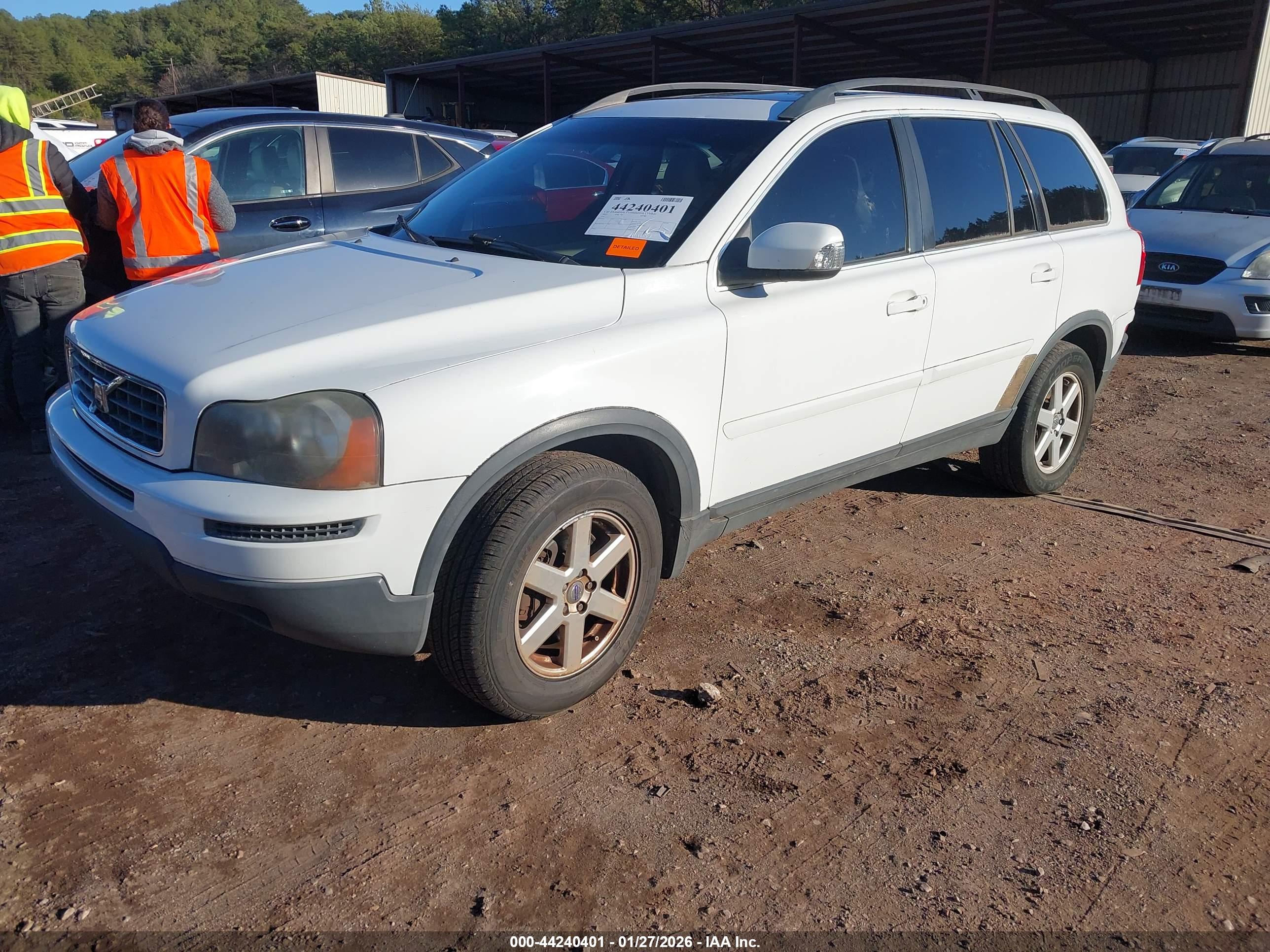 VOLVO XC90 image 2