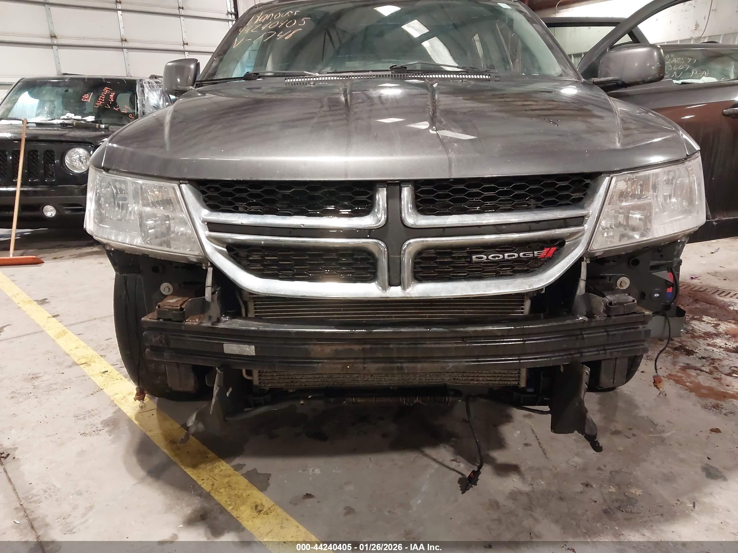 DODGE JOURNEY image 6