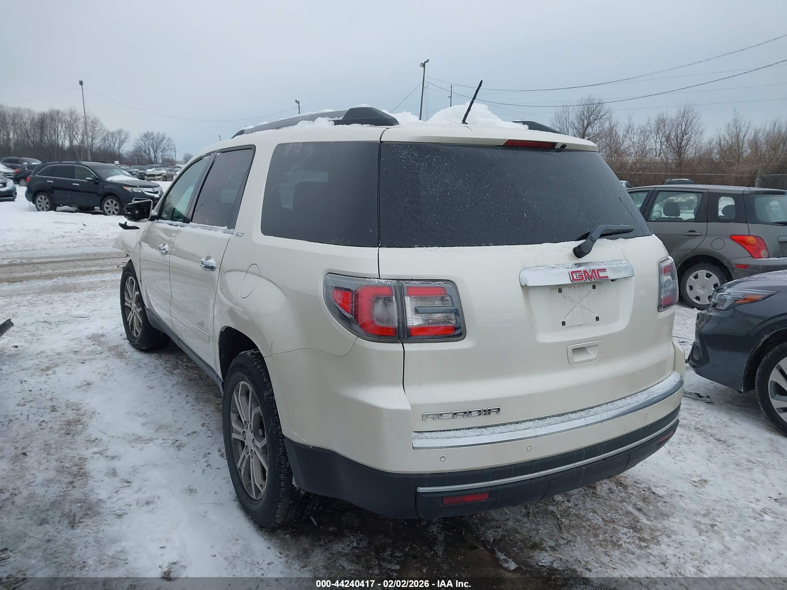 GMC ACADIA image 3
