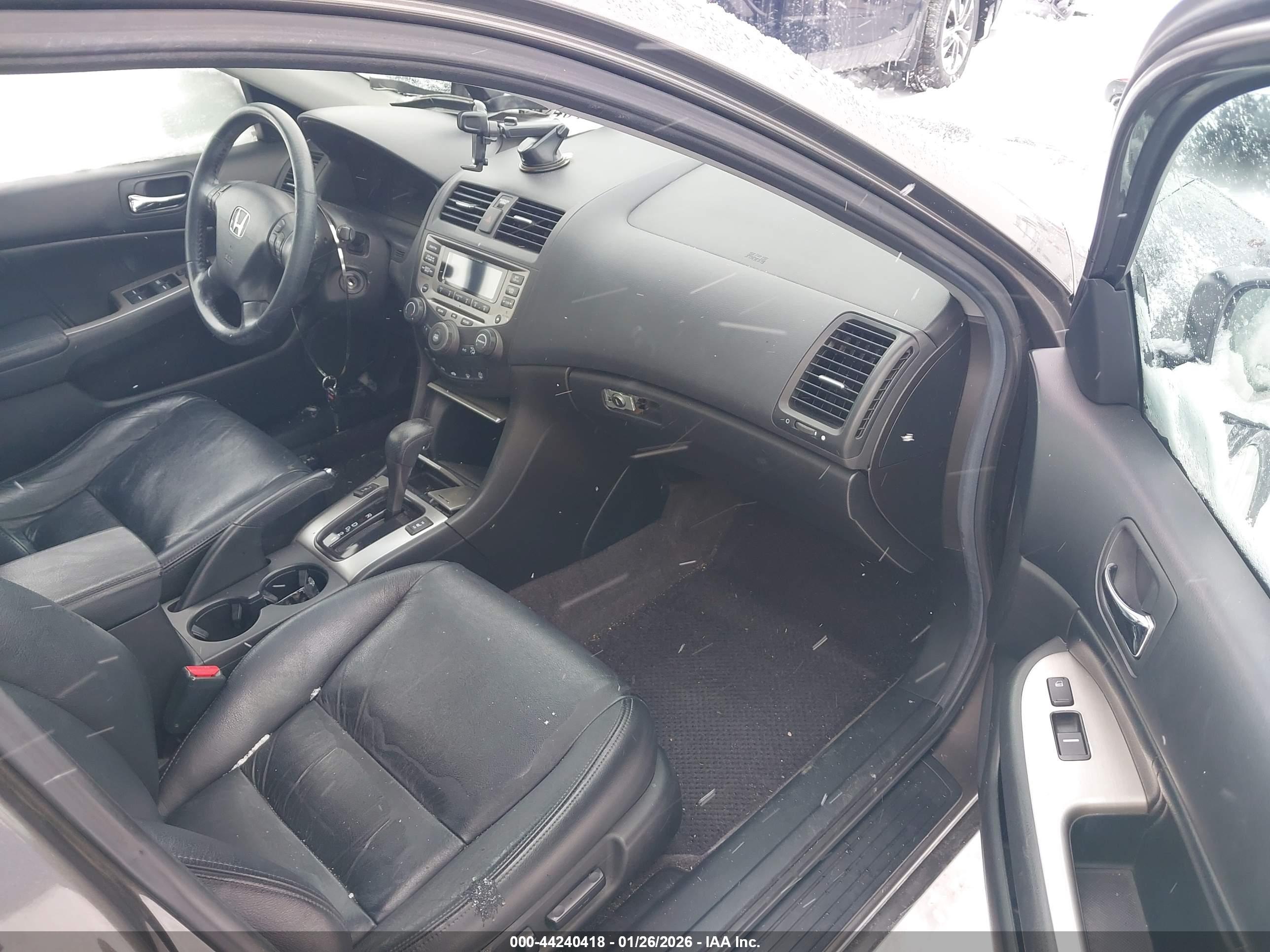 HONDA ACCORD image 5