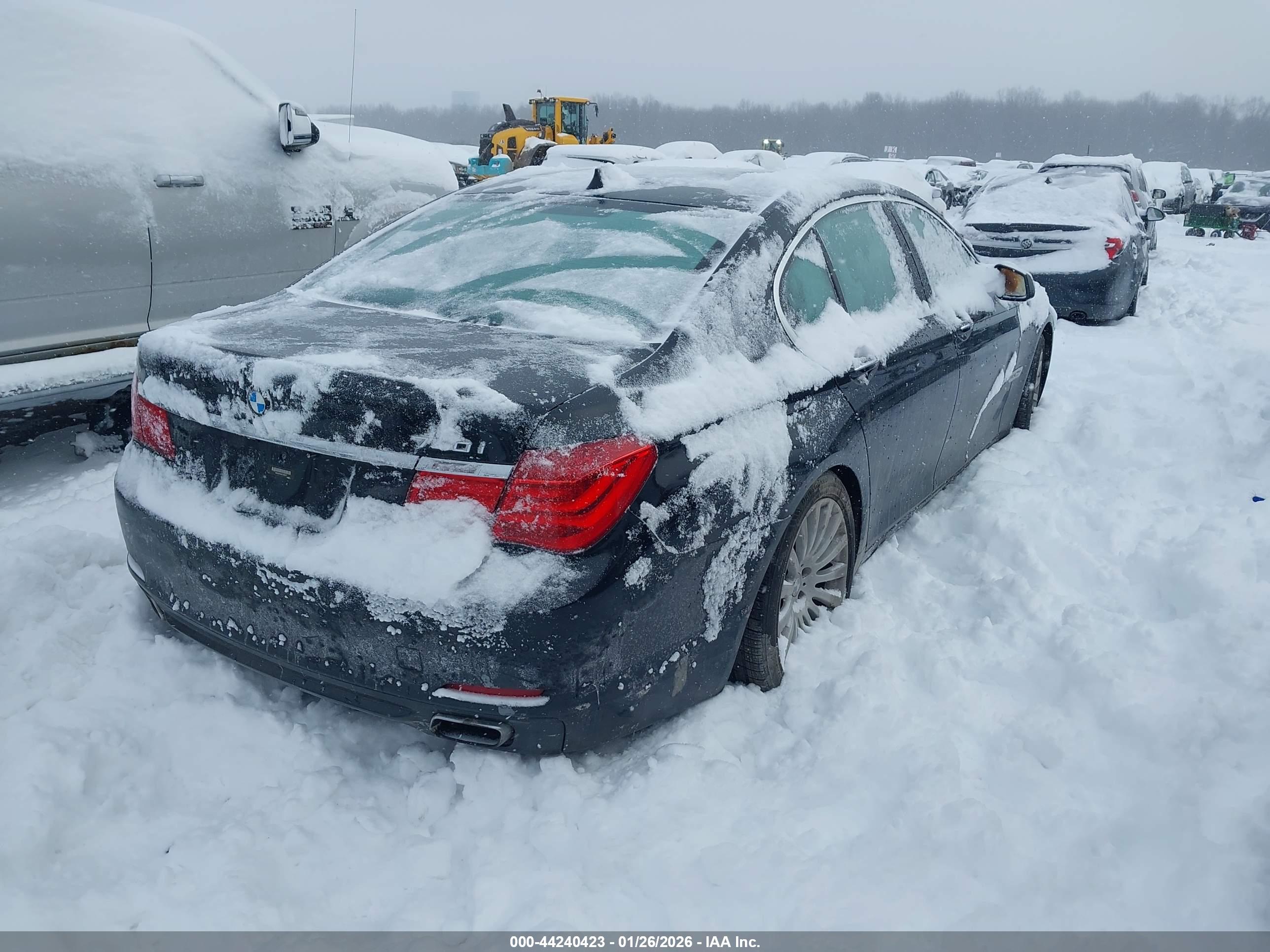BMW 750I image 4