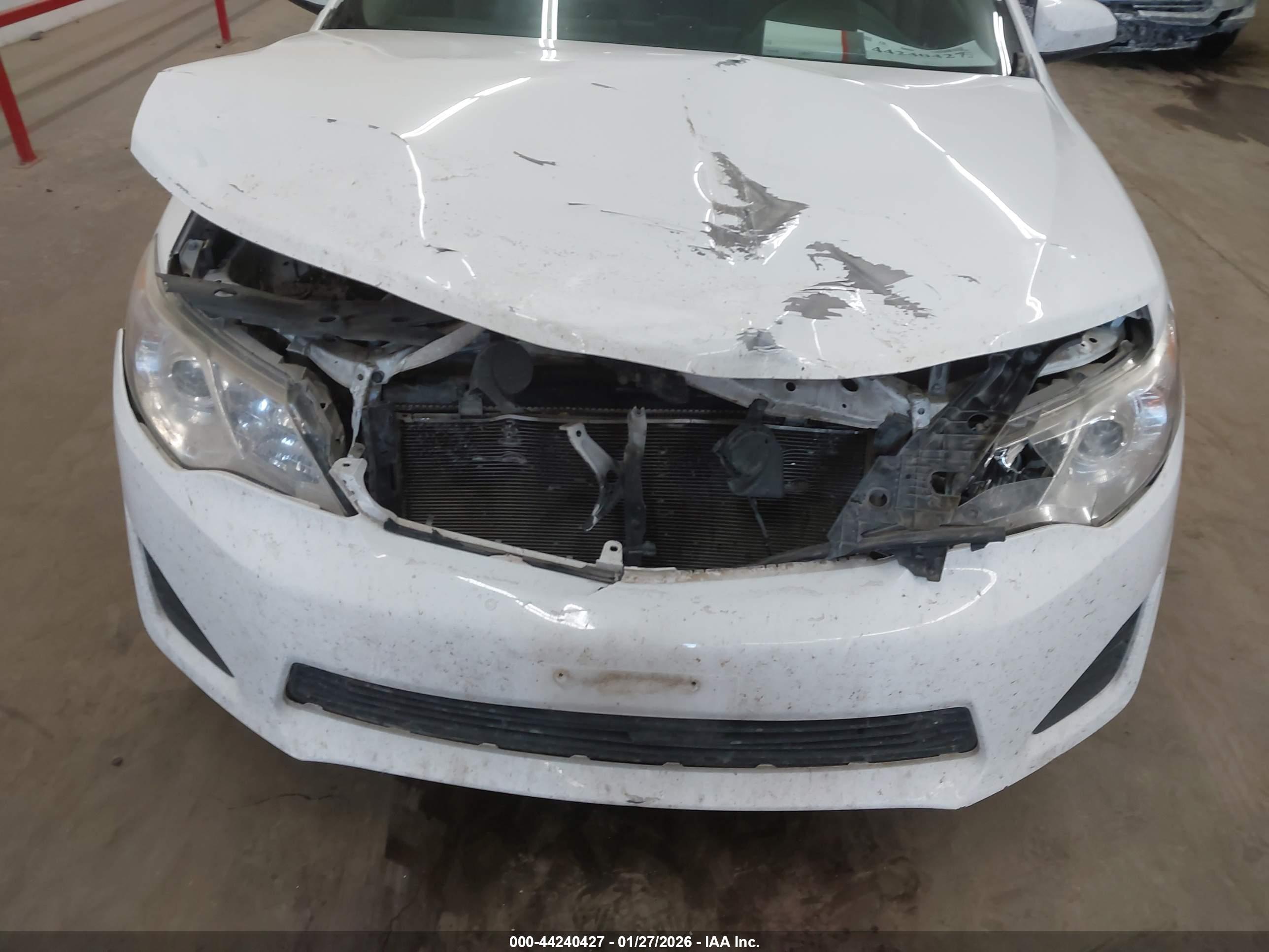 TOYOTA CAMRY image 6
