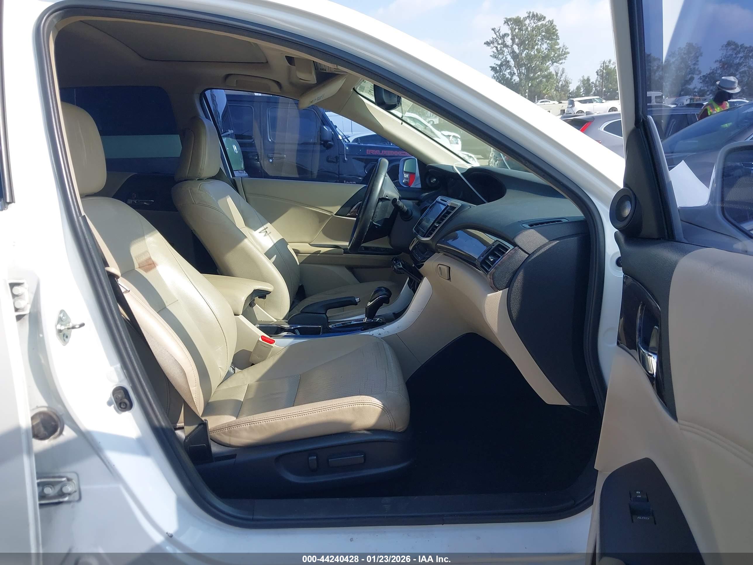 HONDA ACCORD image 5