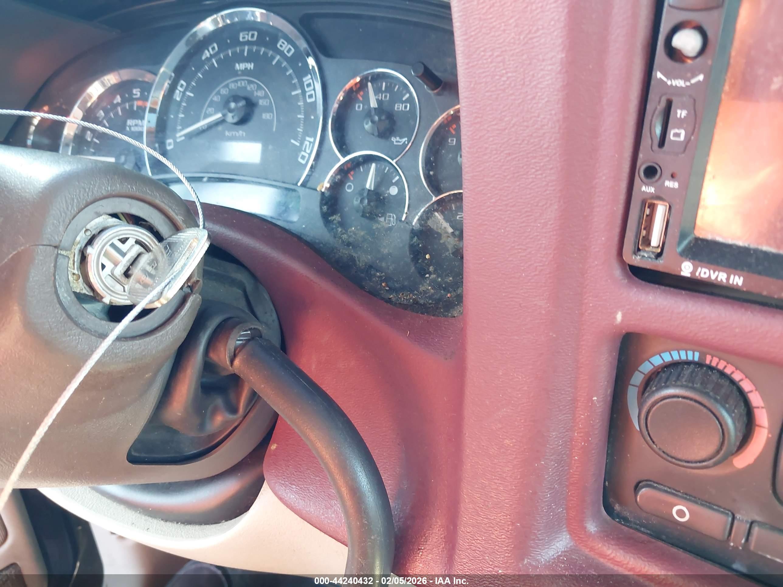 CADILLAC ESCALADE image 11