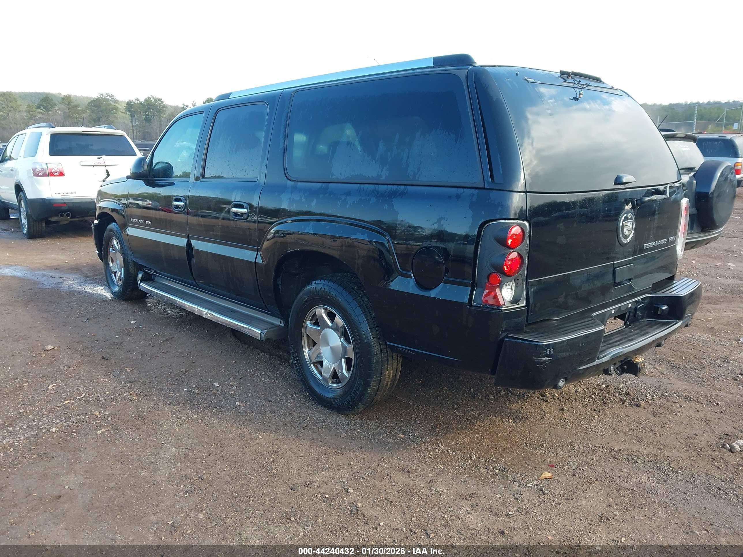CADILLAC ESCALADE image 3