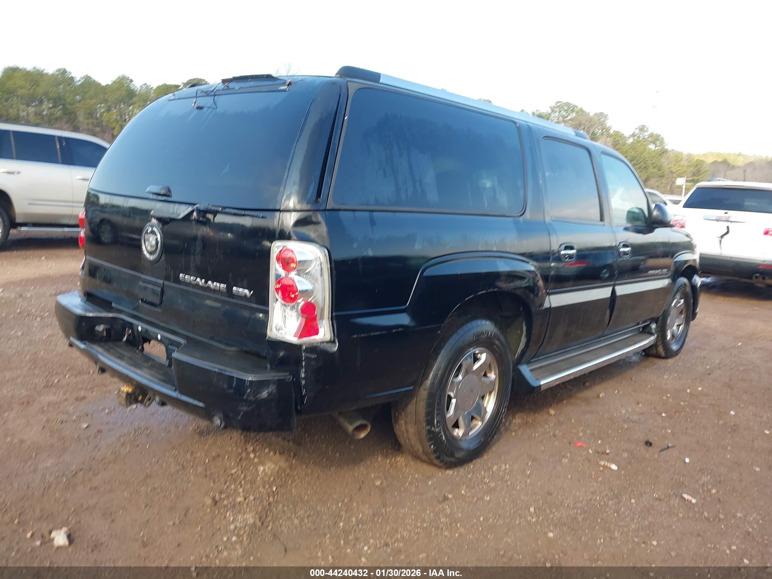 CADILLAC ESCALADE image 4