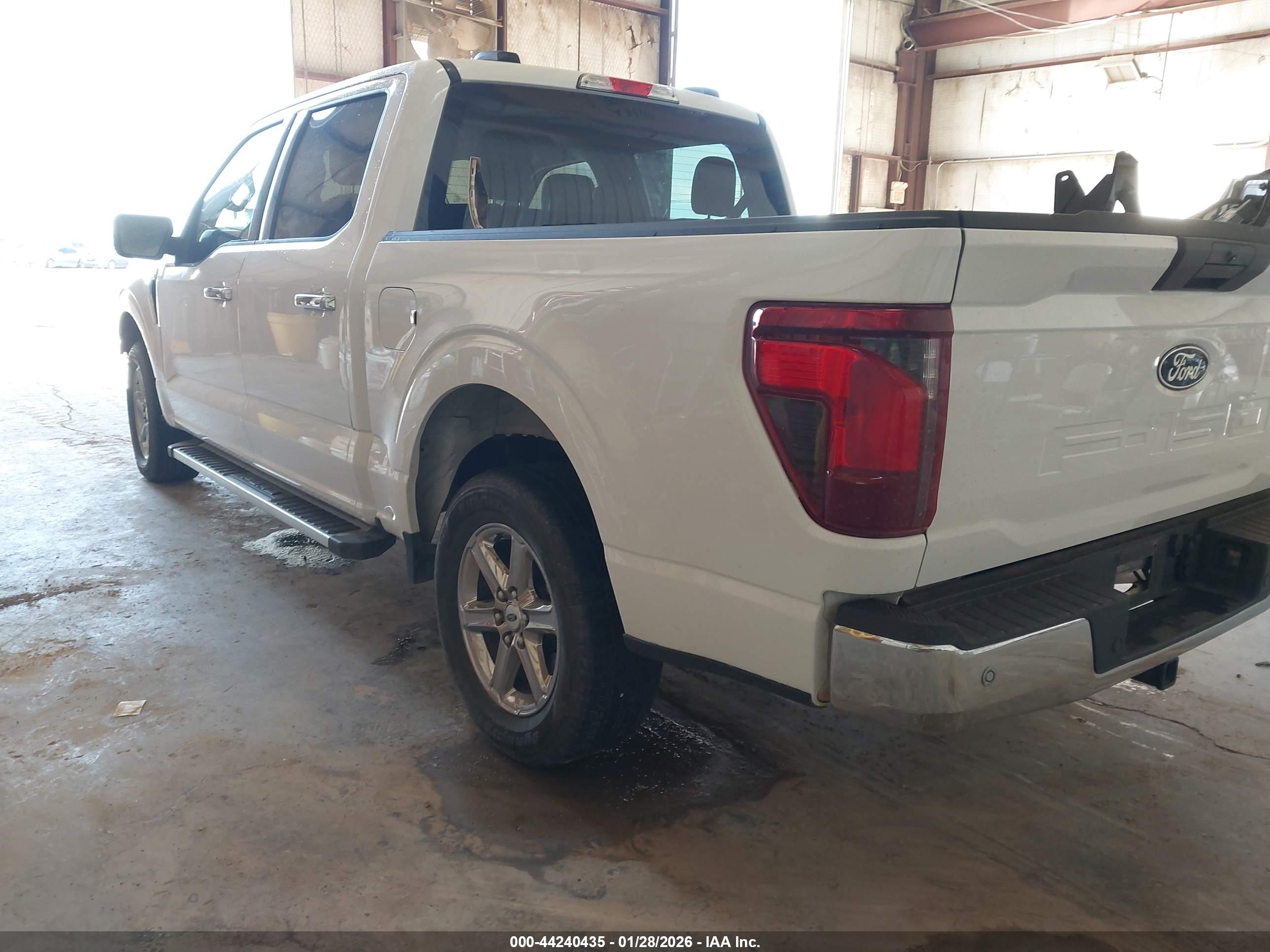 FORD F-150 image 3