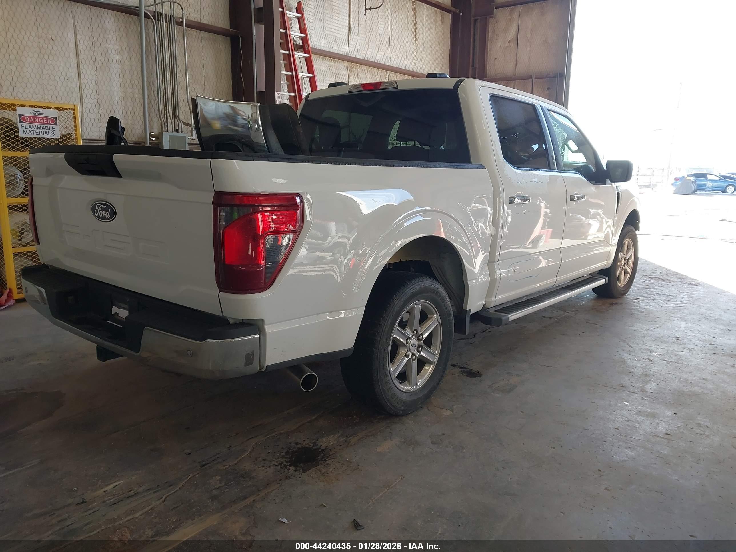 FORD F-150 image 4