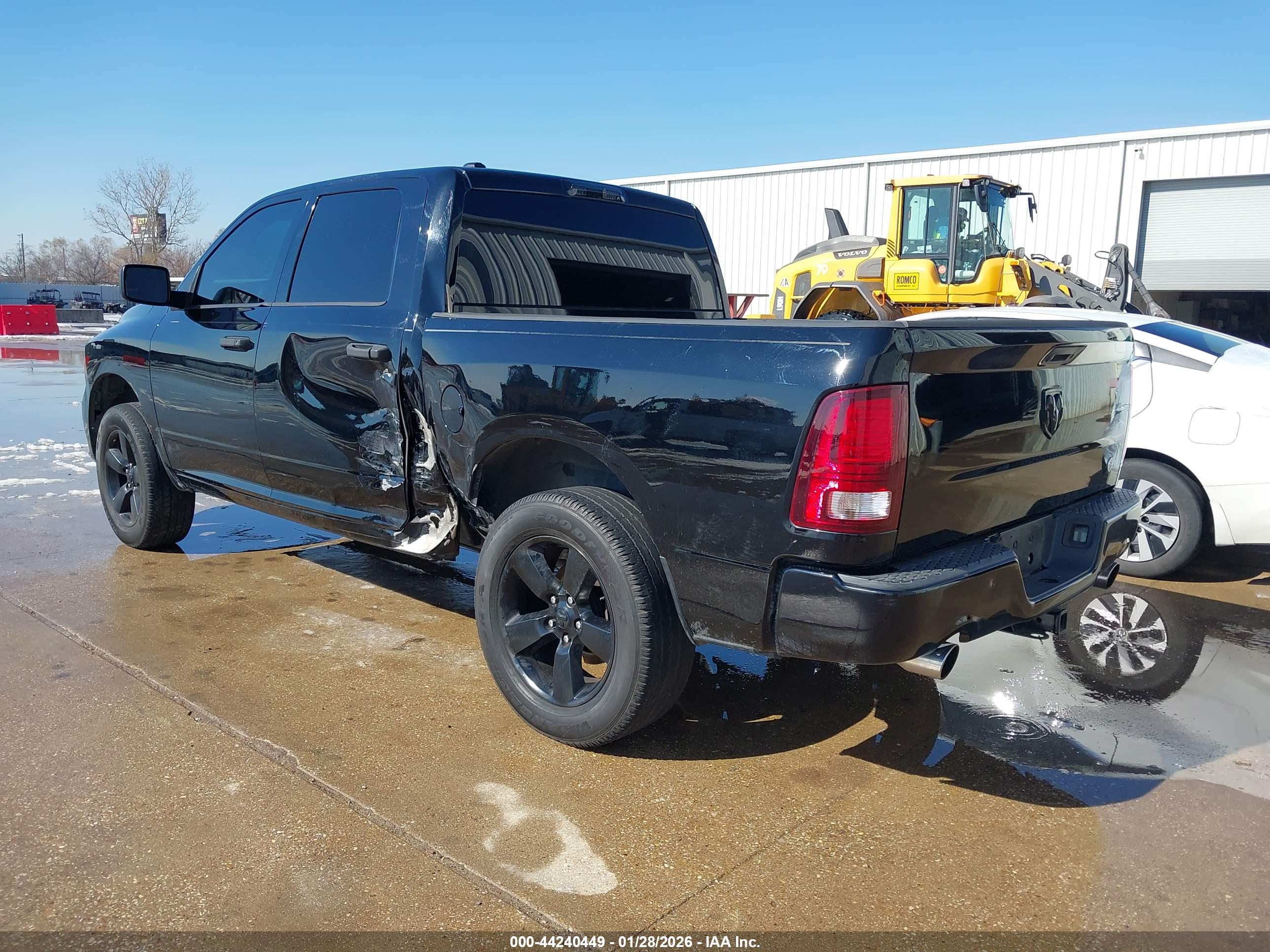 RAM 1500 image 3