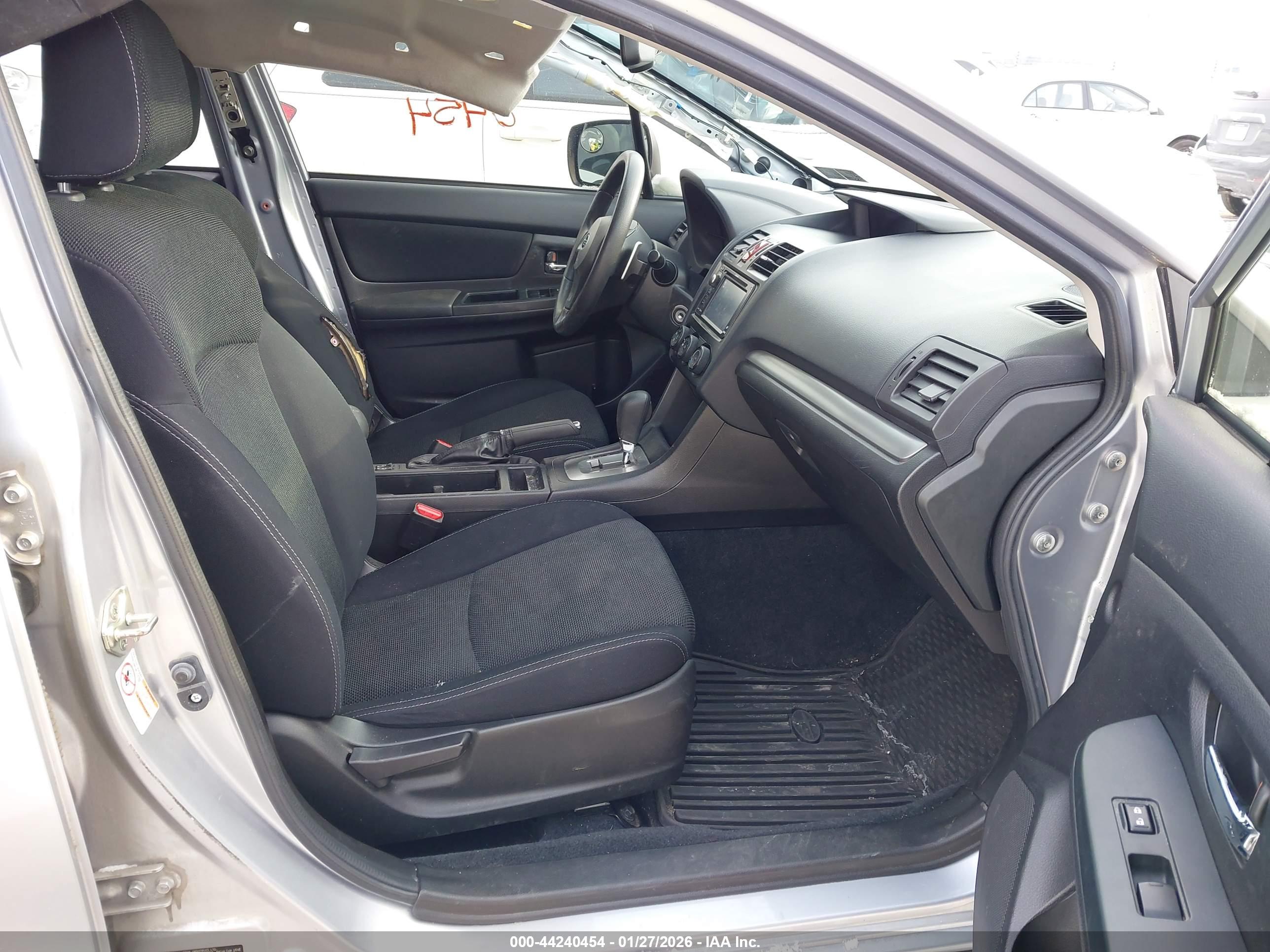 SUBARU XV image 5