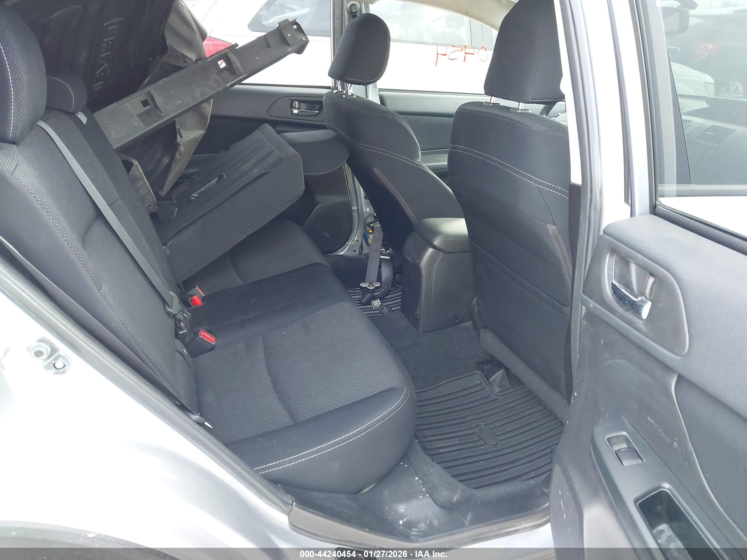 SUBARU XV image 8