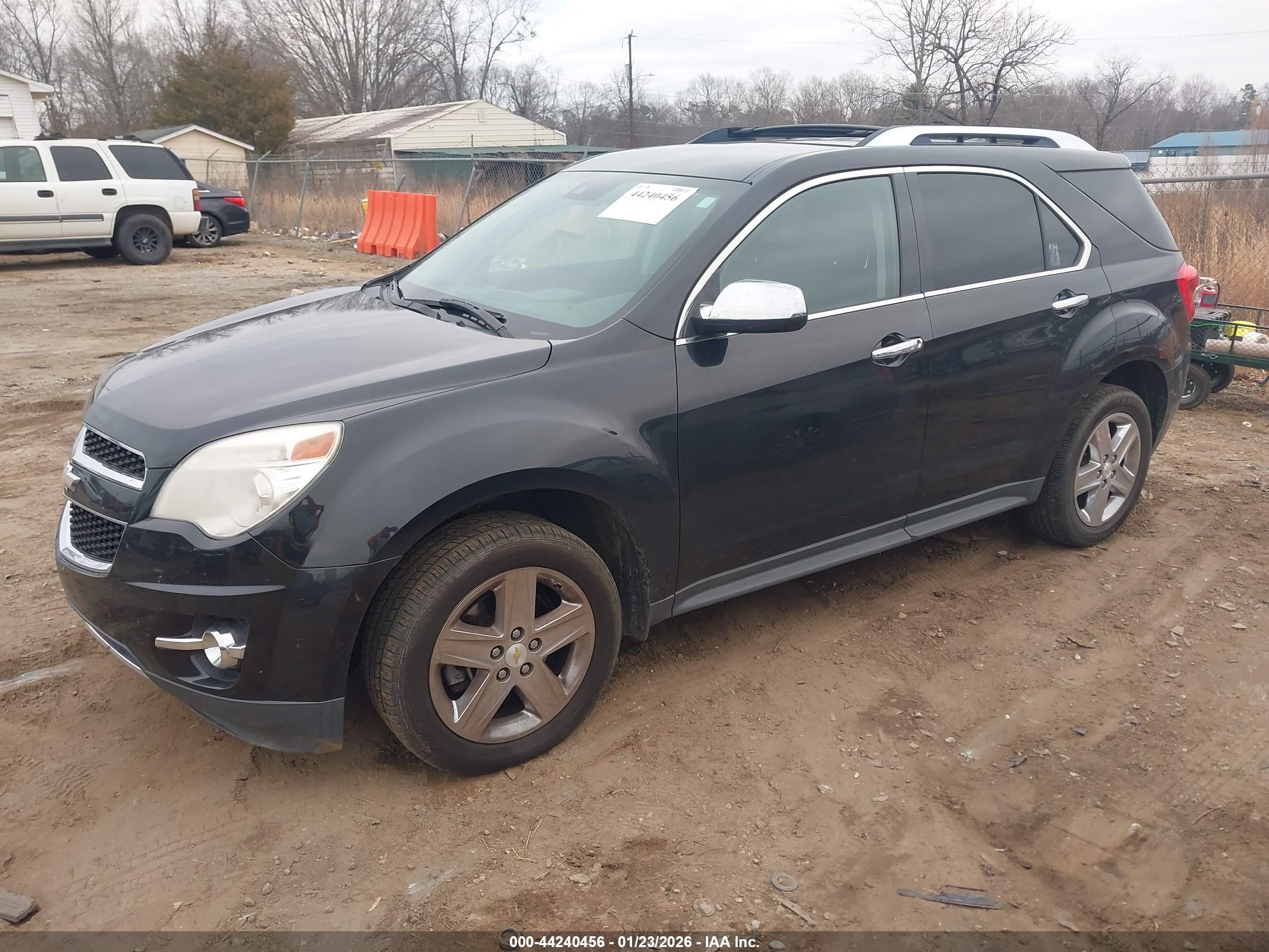 CHEVROLET EQUINOX image 2