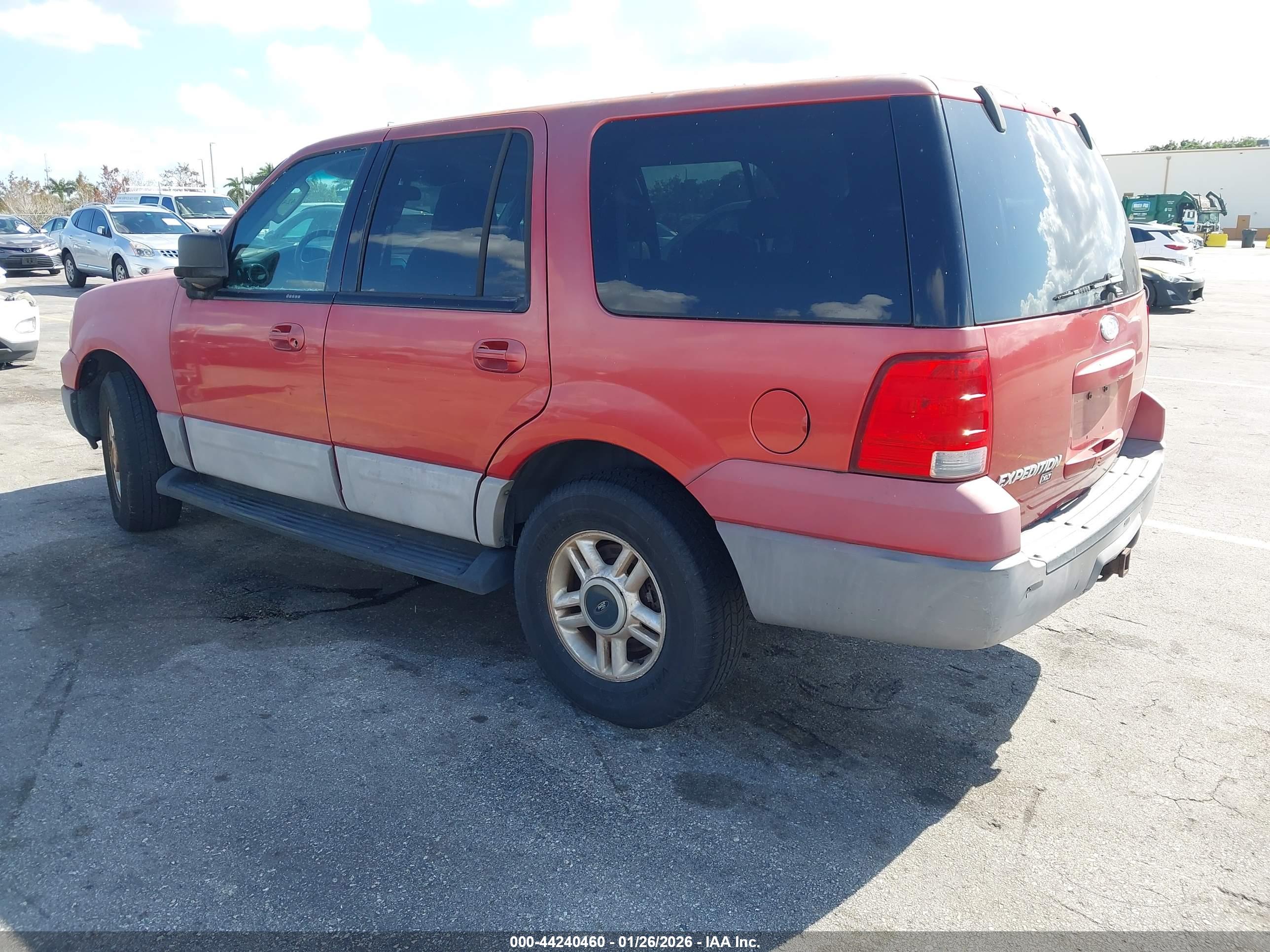 FORD EXPEDITION image 3