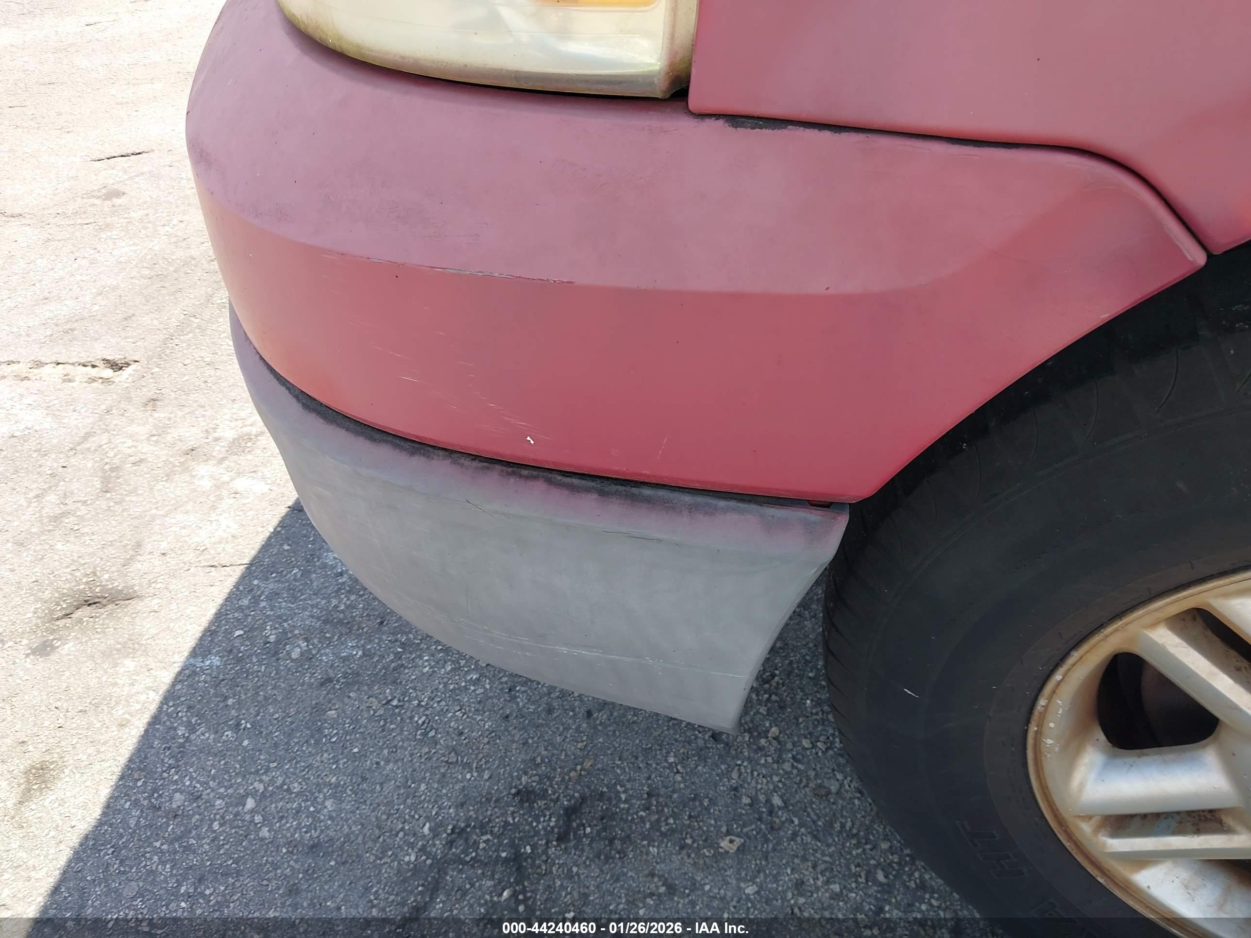 FORD EXPEDITION image 6