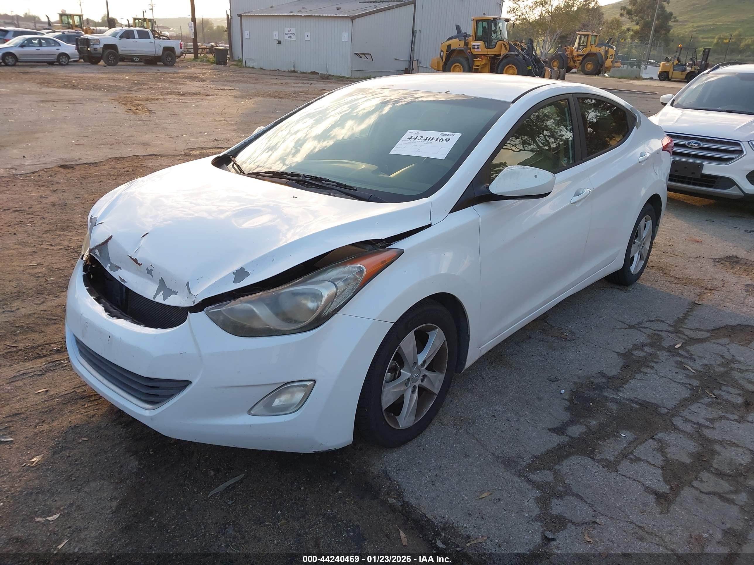 HYUNDAI ELANTRA image 2
