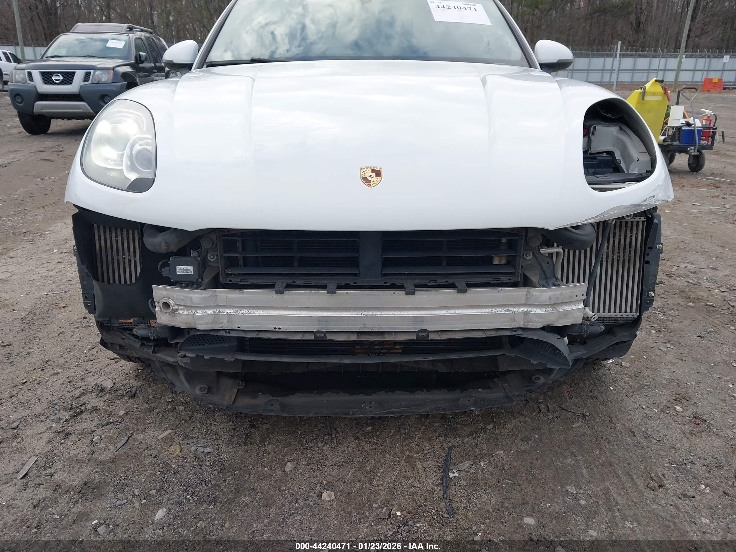 PORSCHE MACAN image 6
