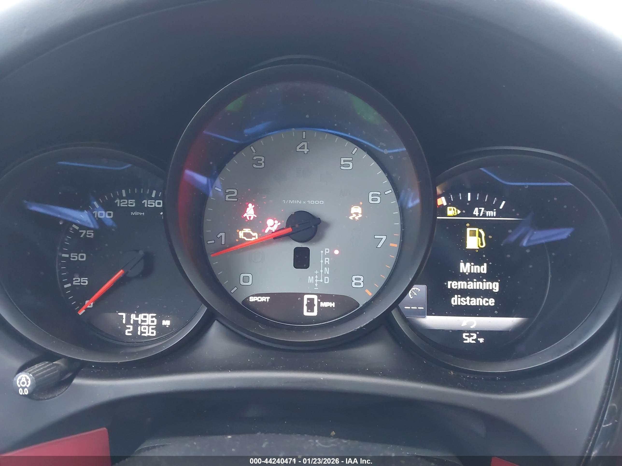 PORSCHE MACAN image 7