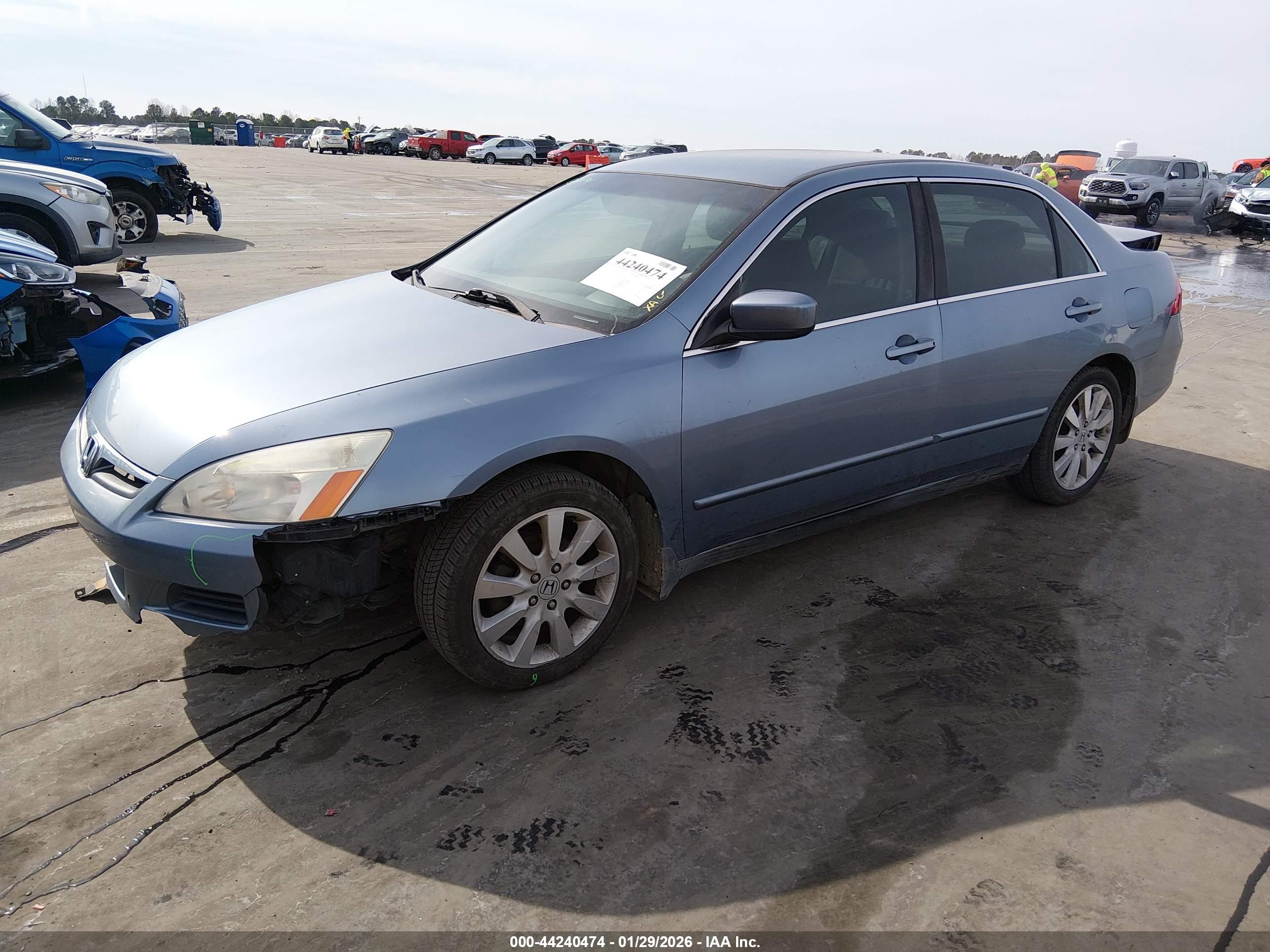 HONDA ACCORD image 2