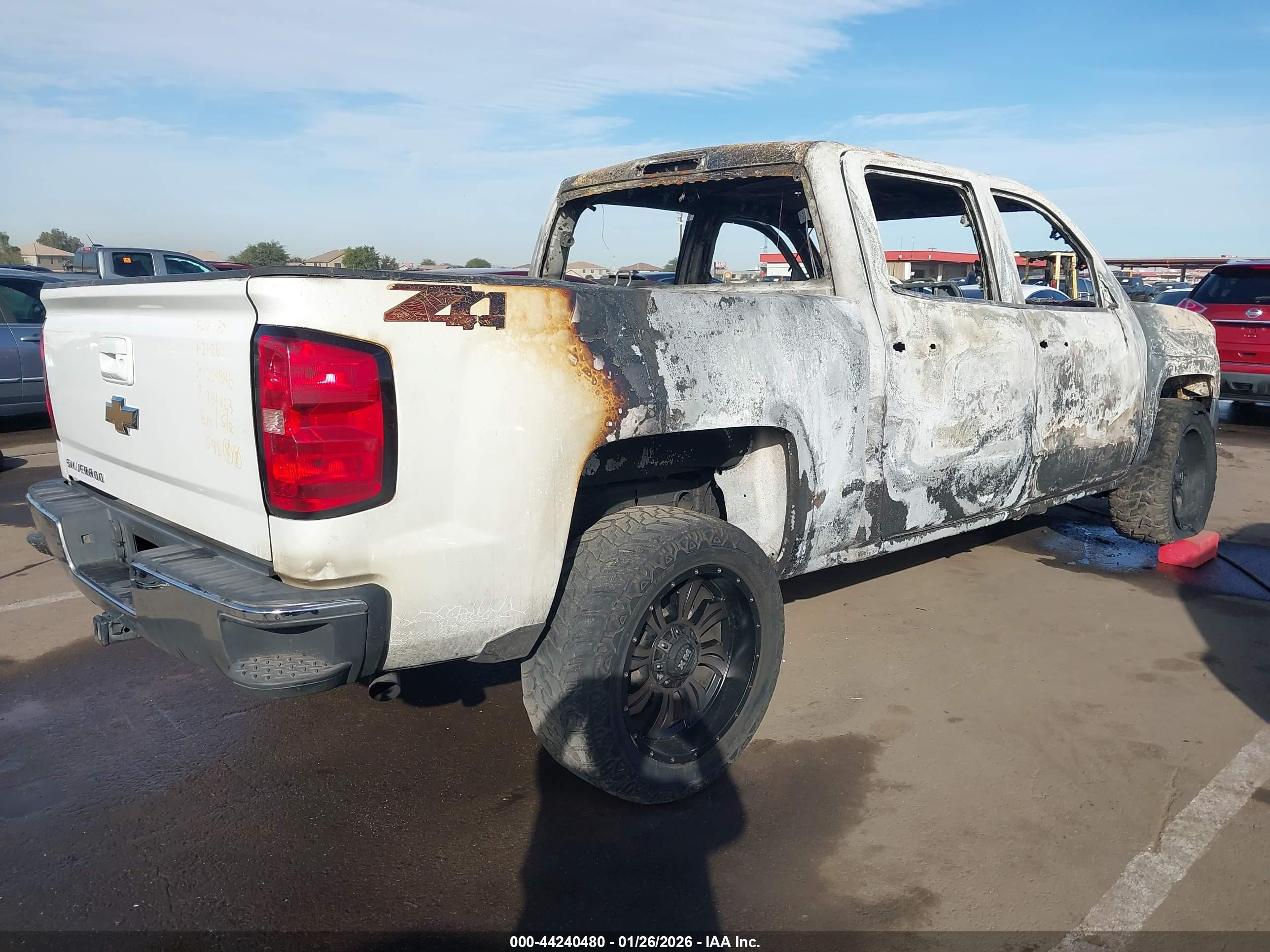 CHEVROLET SILVERADO image 4