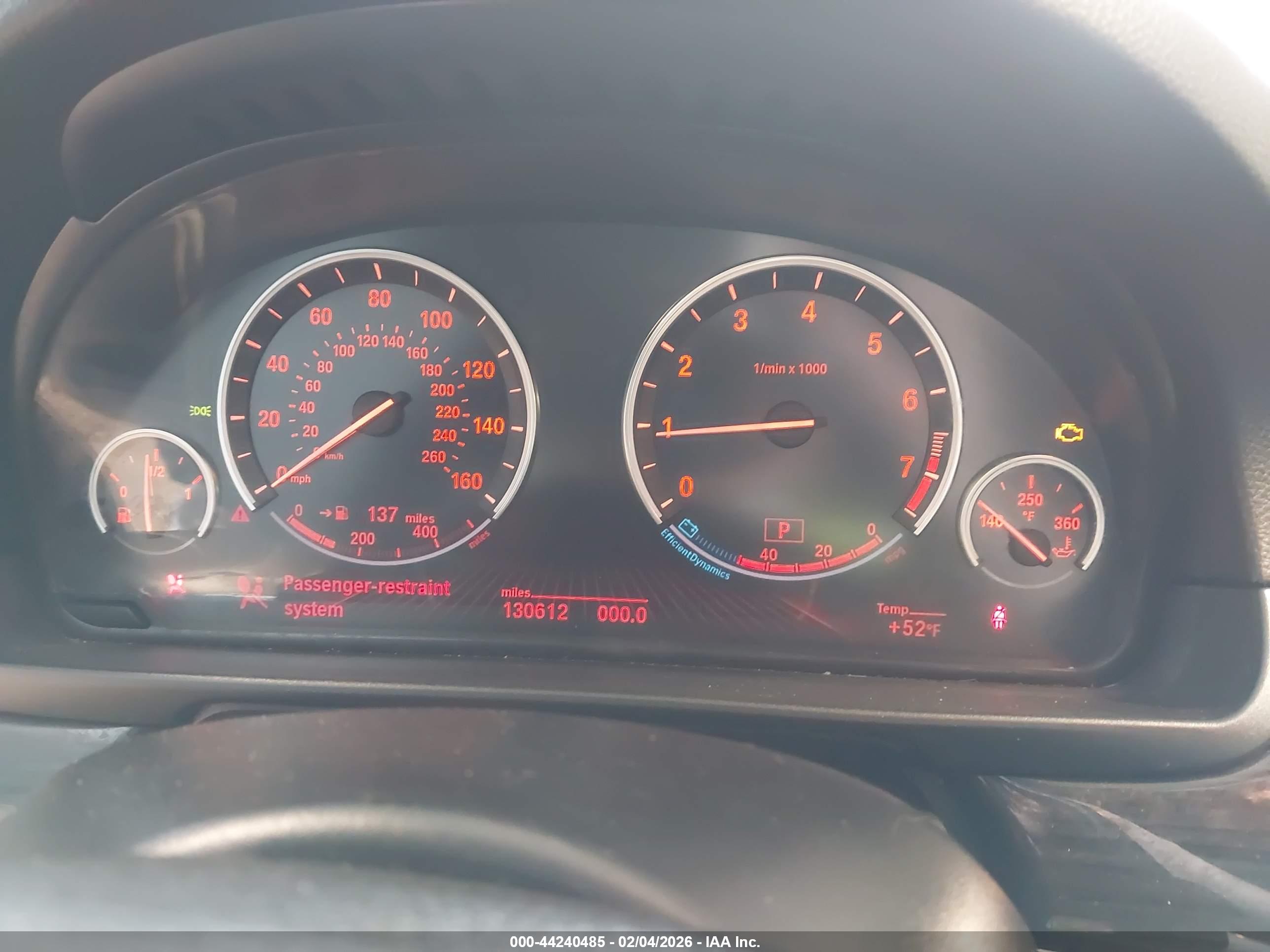 BMW 528I image 7