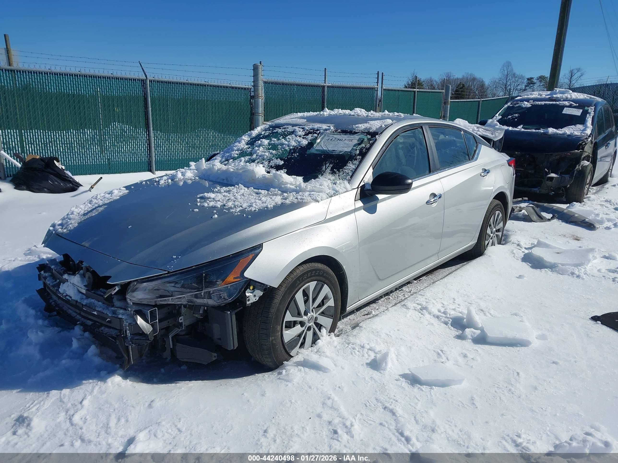 NISSAN ALTIMA image 2